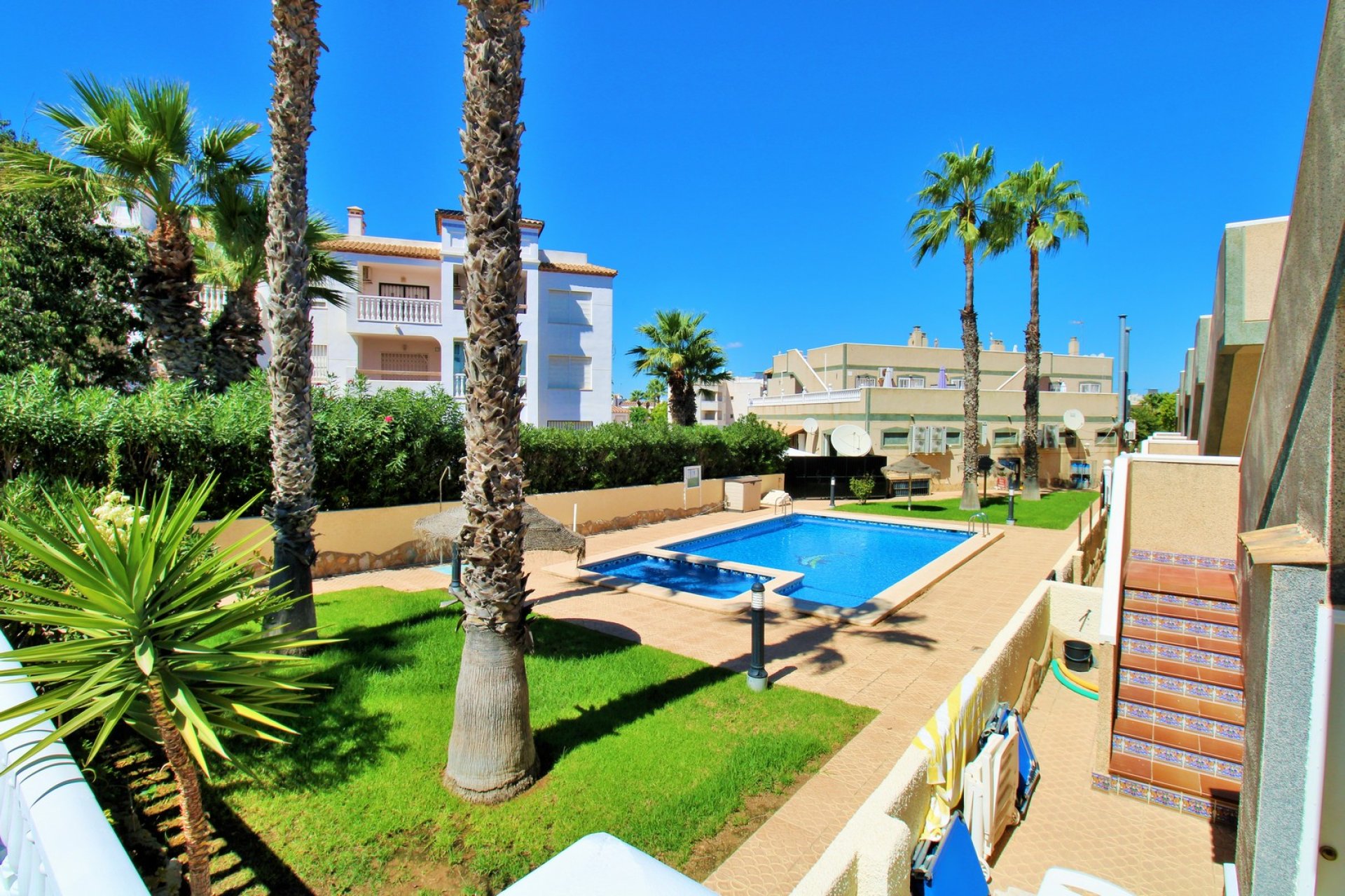 Resale - Villa -
Villamartin - Las Violetas