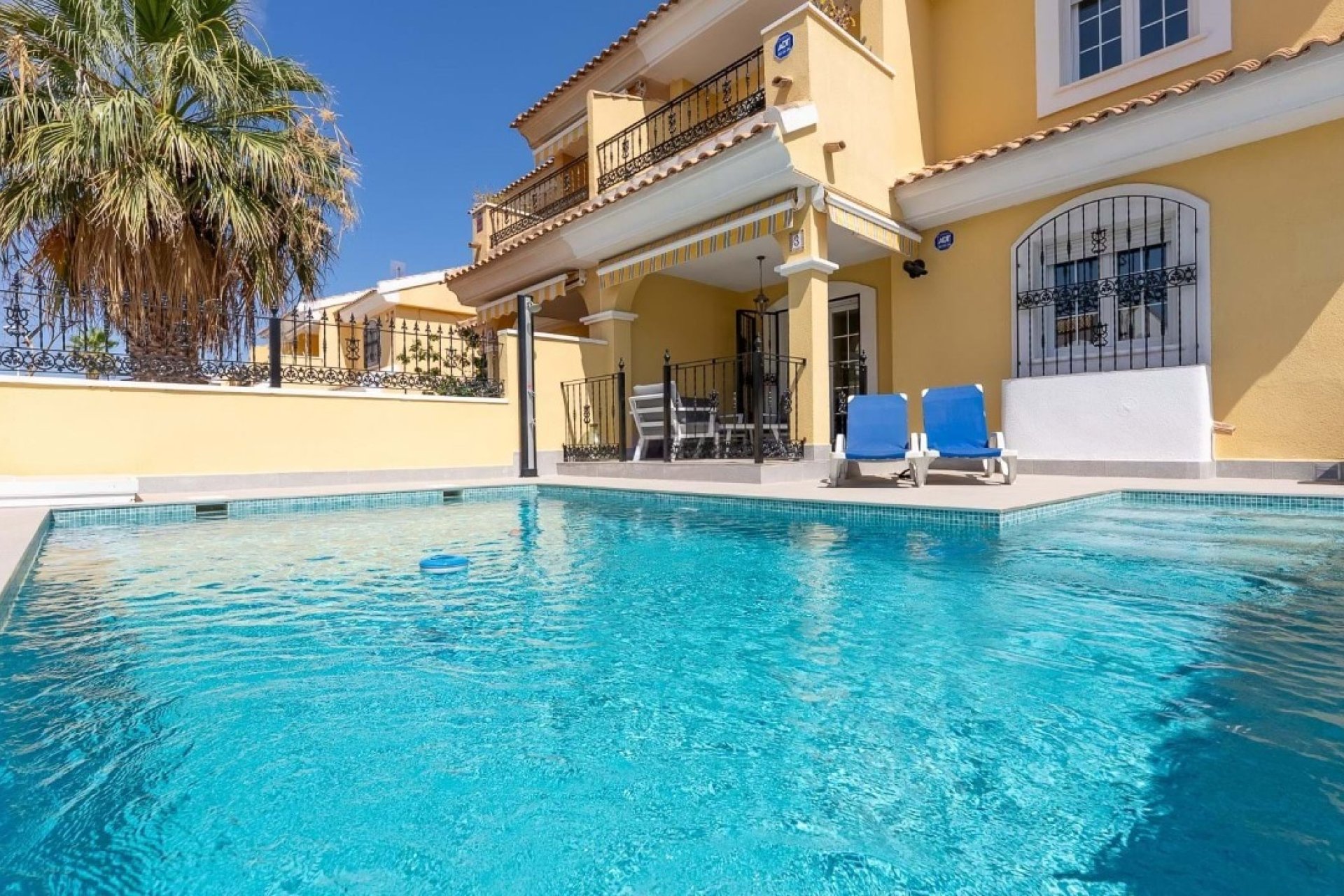 Resale - Villa -
Villamartin - Los Dolses