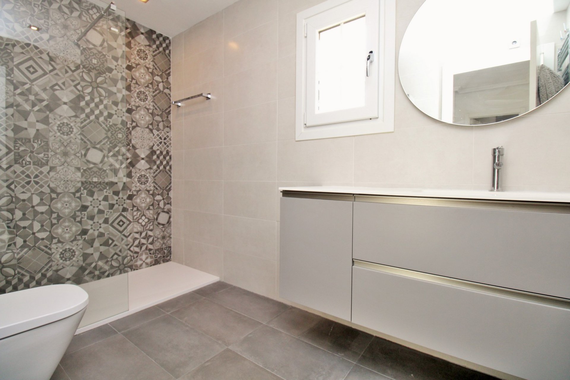 Resale - Villa -
Villamartin - Los Dolses