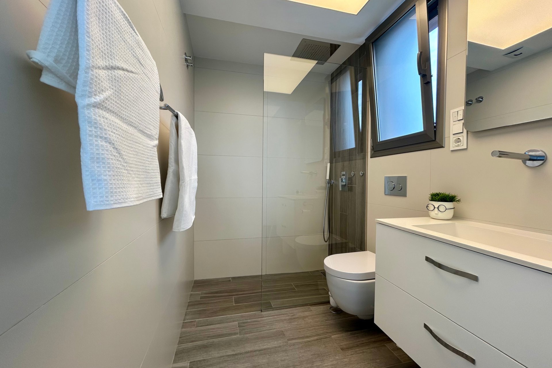 Resale - Villa -
Villamartin, Orihuela Costa - Villamartín