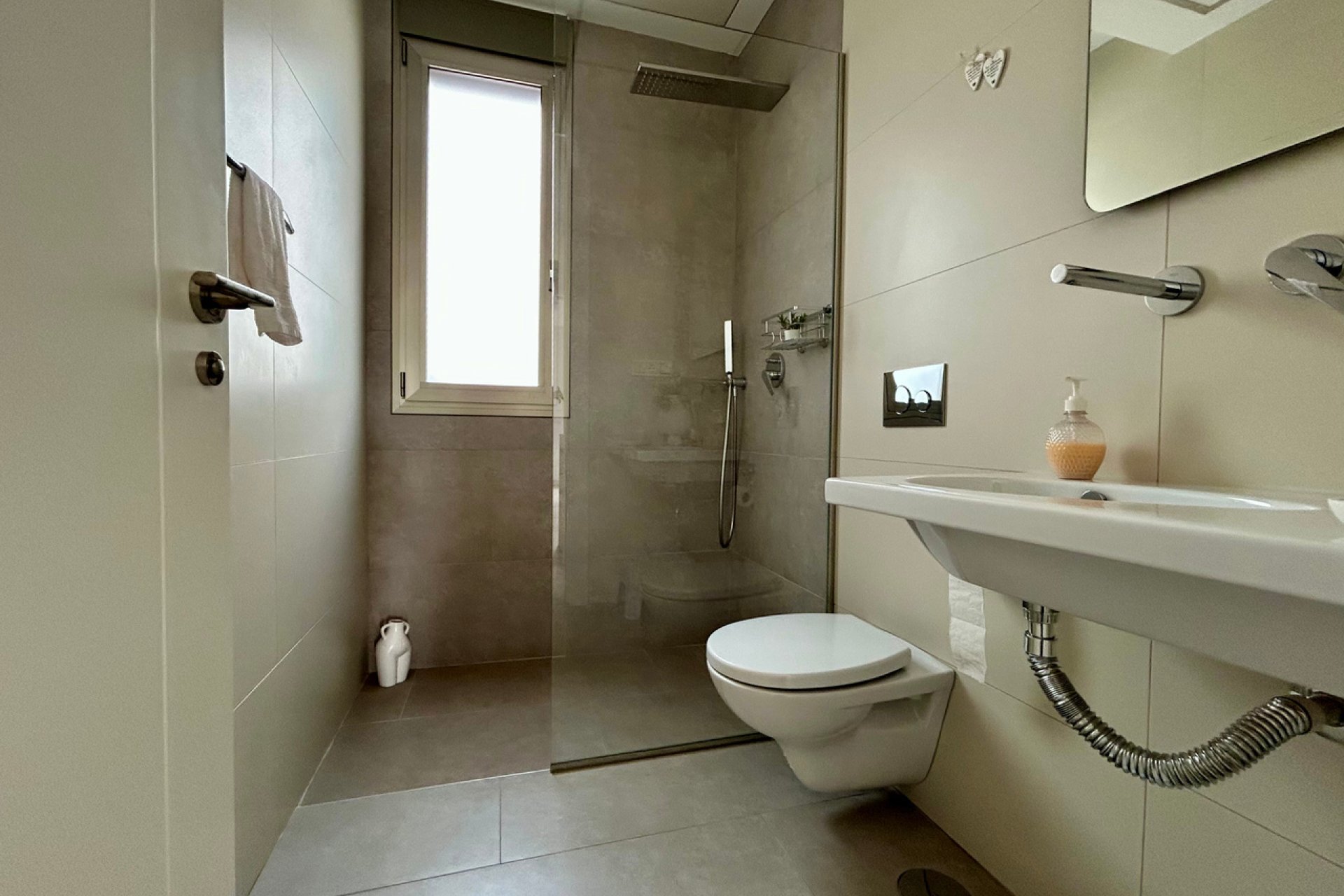 Resale - Villa -
Villamartin, Orihuela Costa - Villamartín