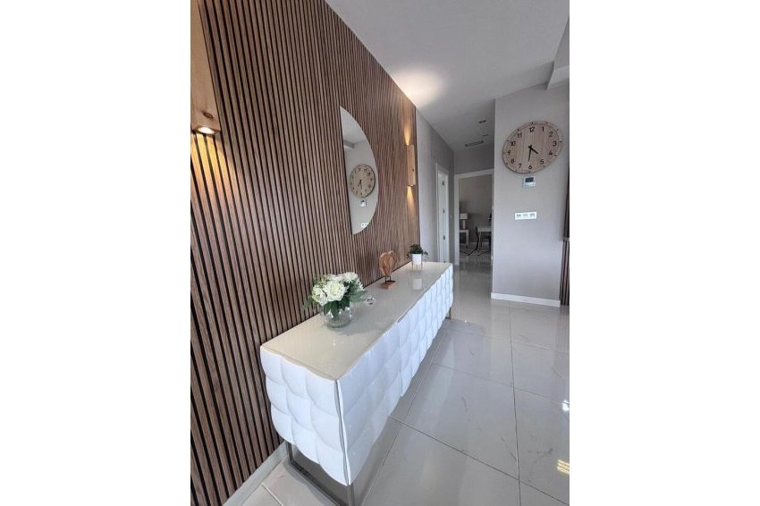 Resale - Villa -
Villamartin - PAU 8