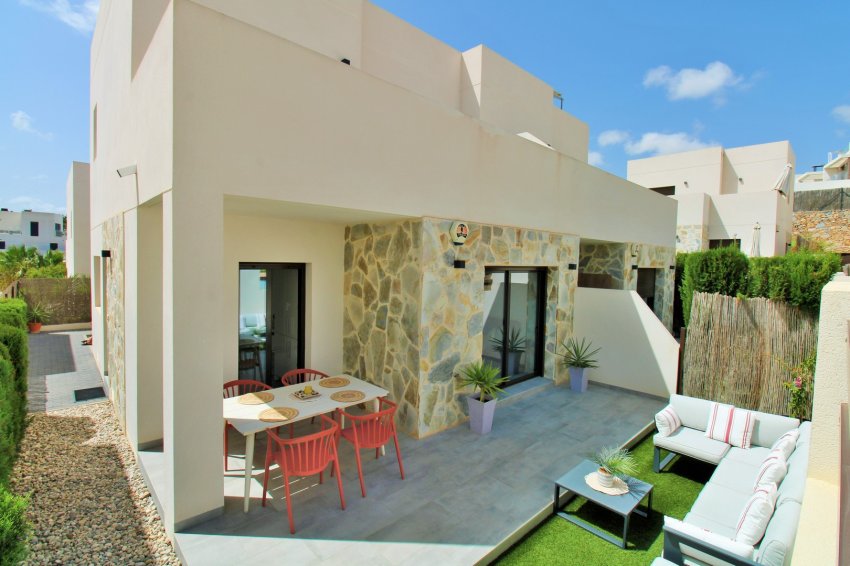 Resale - Villa -
Villamartin - PAU 8