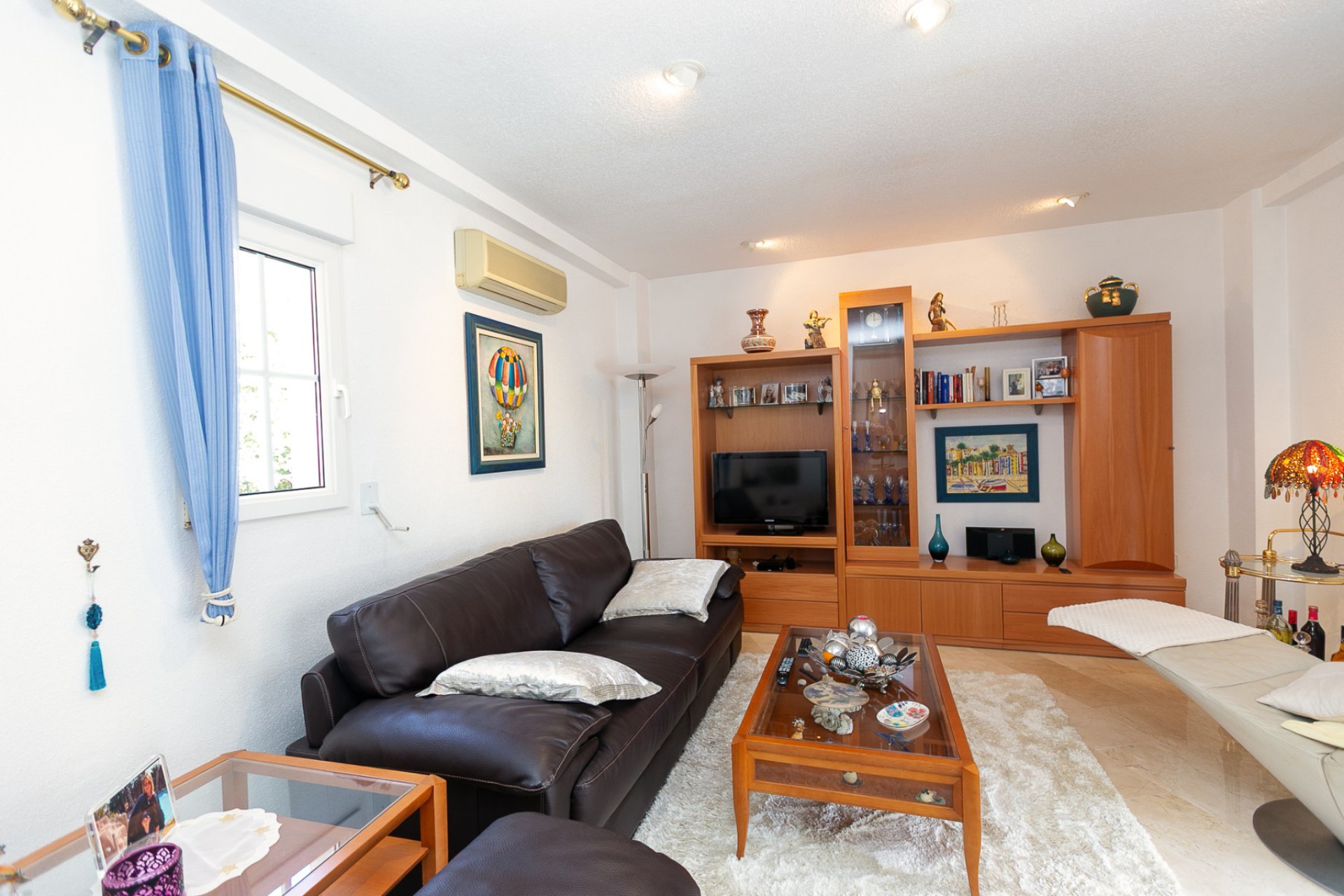 Resale - Villa -
Villamartin - Rioja
