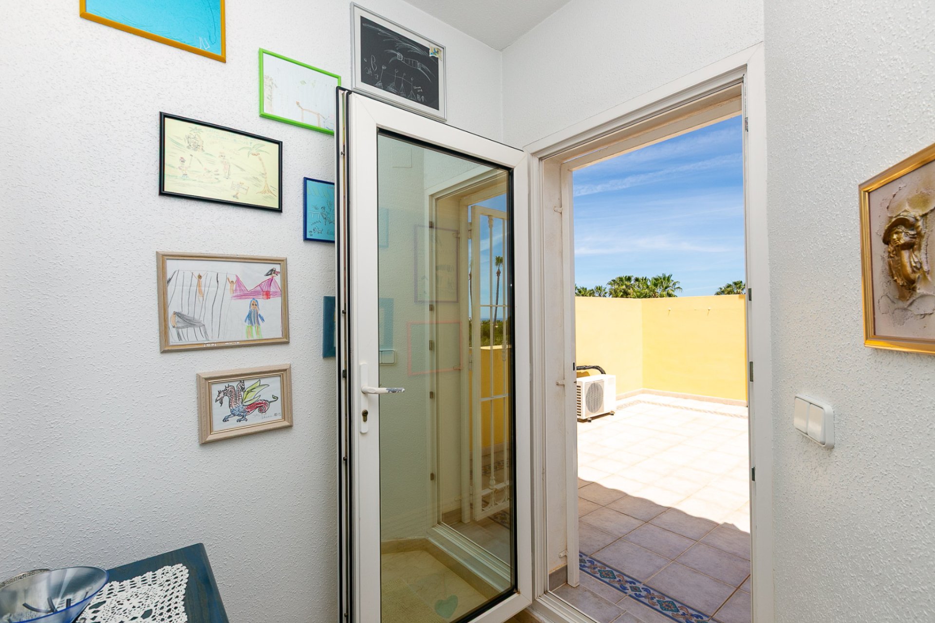 Resale - Villa -
Villamartin - Rioja