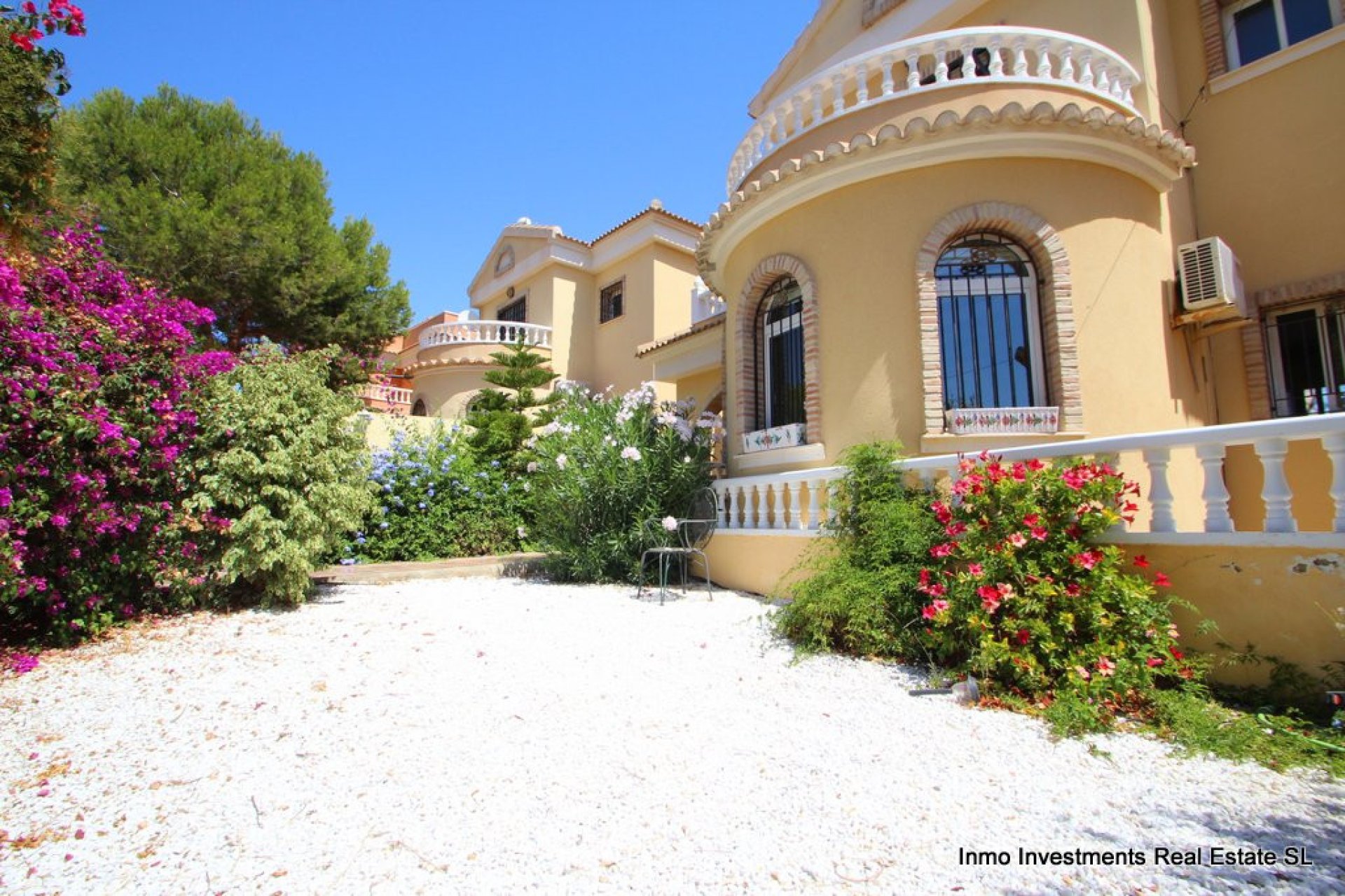 Resale - Villa -
Villamartin - Villacosta