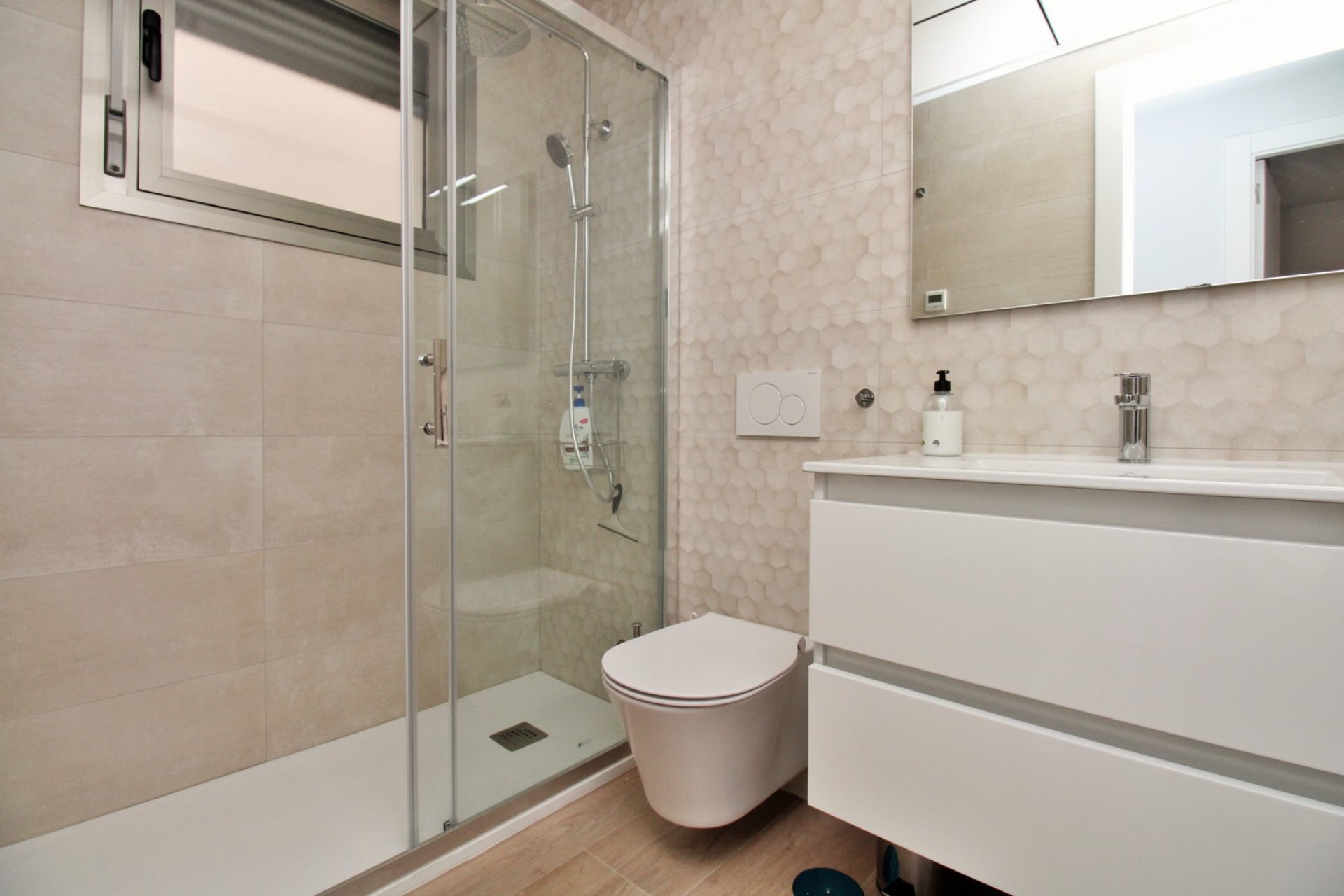 Resale - Villa -
Villamartin - Villamartín