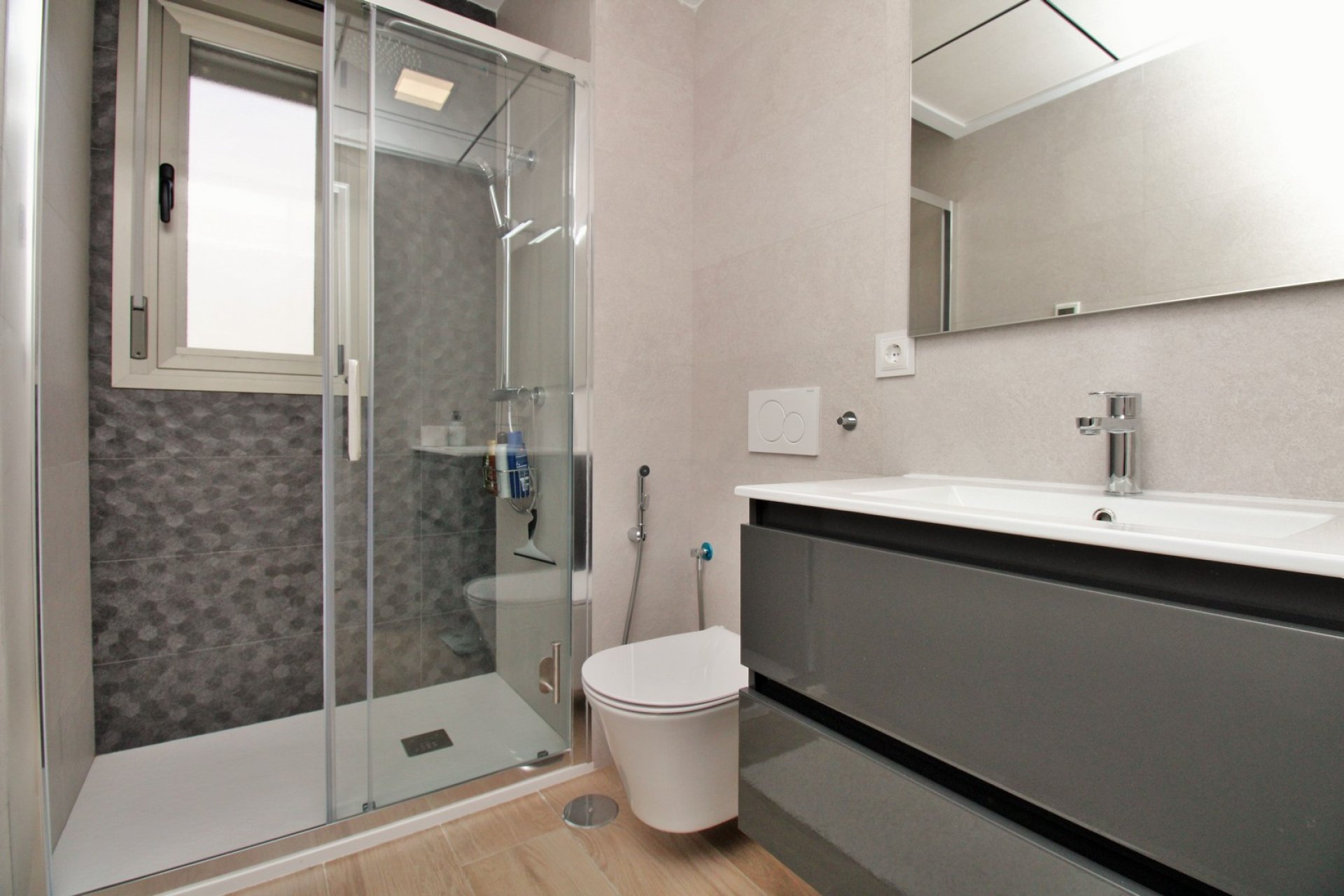 Resale - Villa -
Villamartin - Villamartín