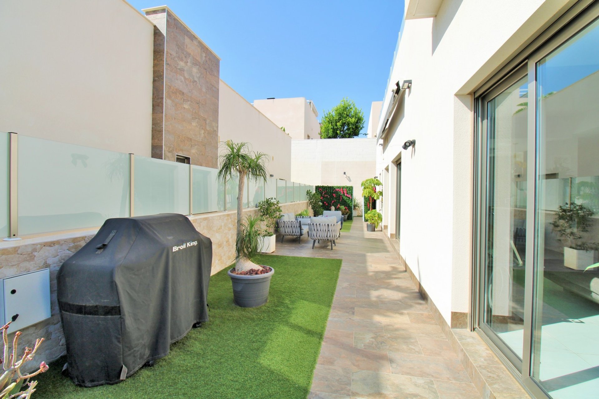 Resale - Villa -
Villamartin - Villamartín