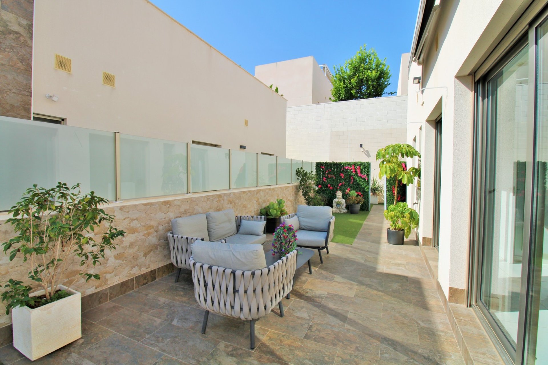 Resale - Villa -
Villamartin - Villamartín