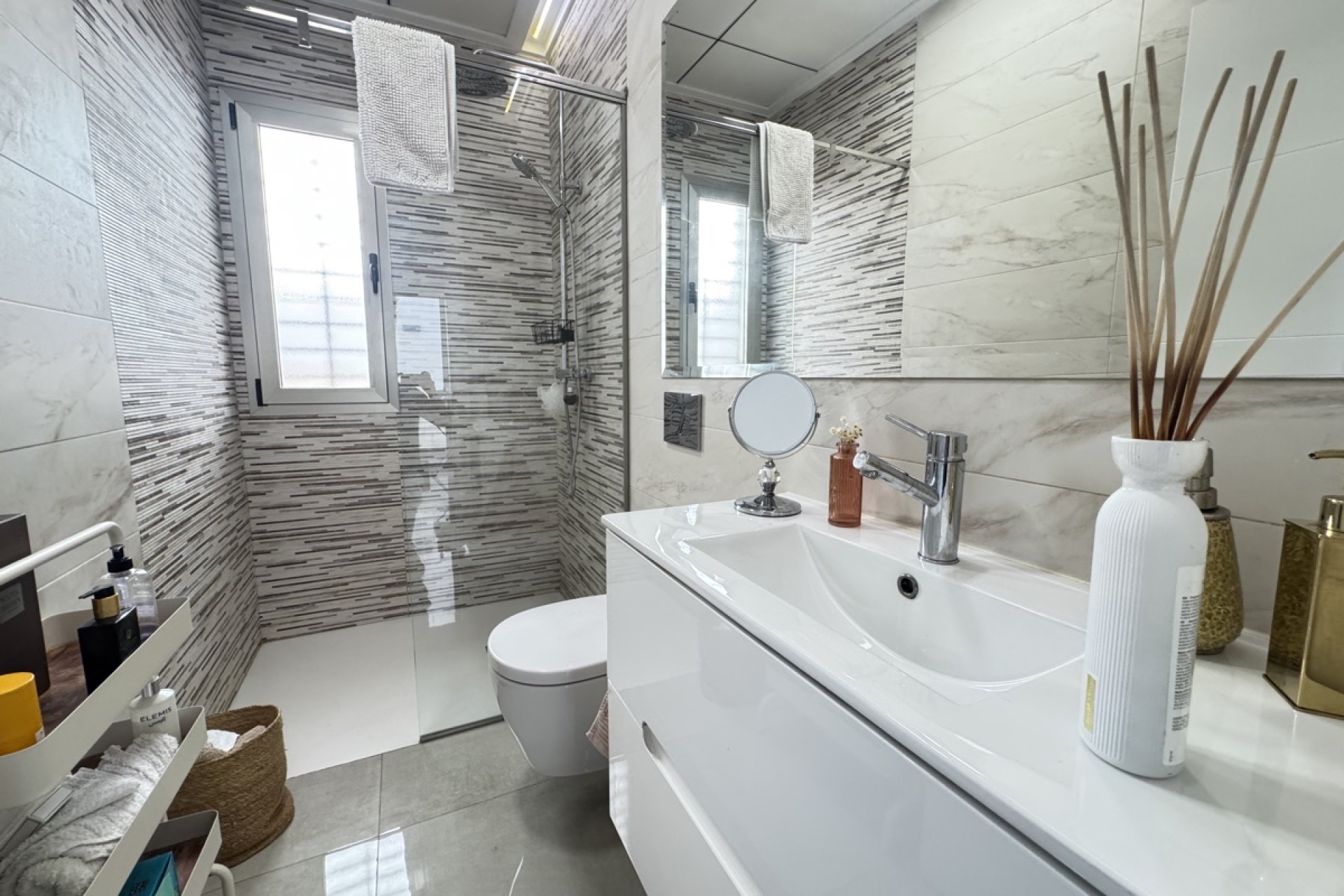 Resale - Villa -
Villamartin - Villamartín