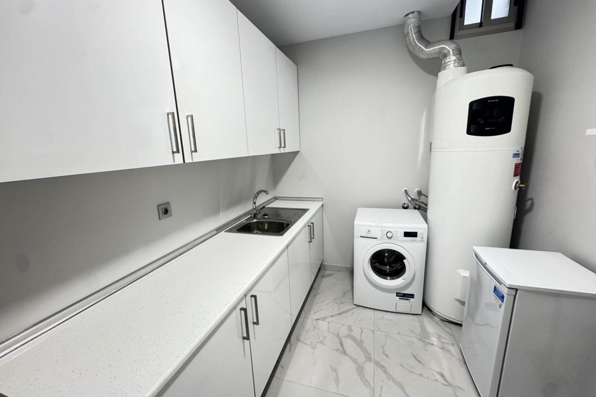 Resale - Villa -
Villamartin - Villamartín