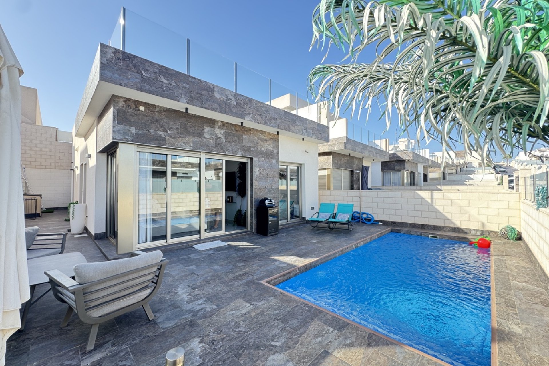 Resale - Villa -
Villamartin - Villamartín