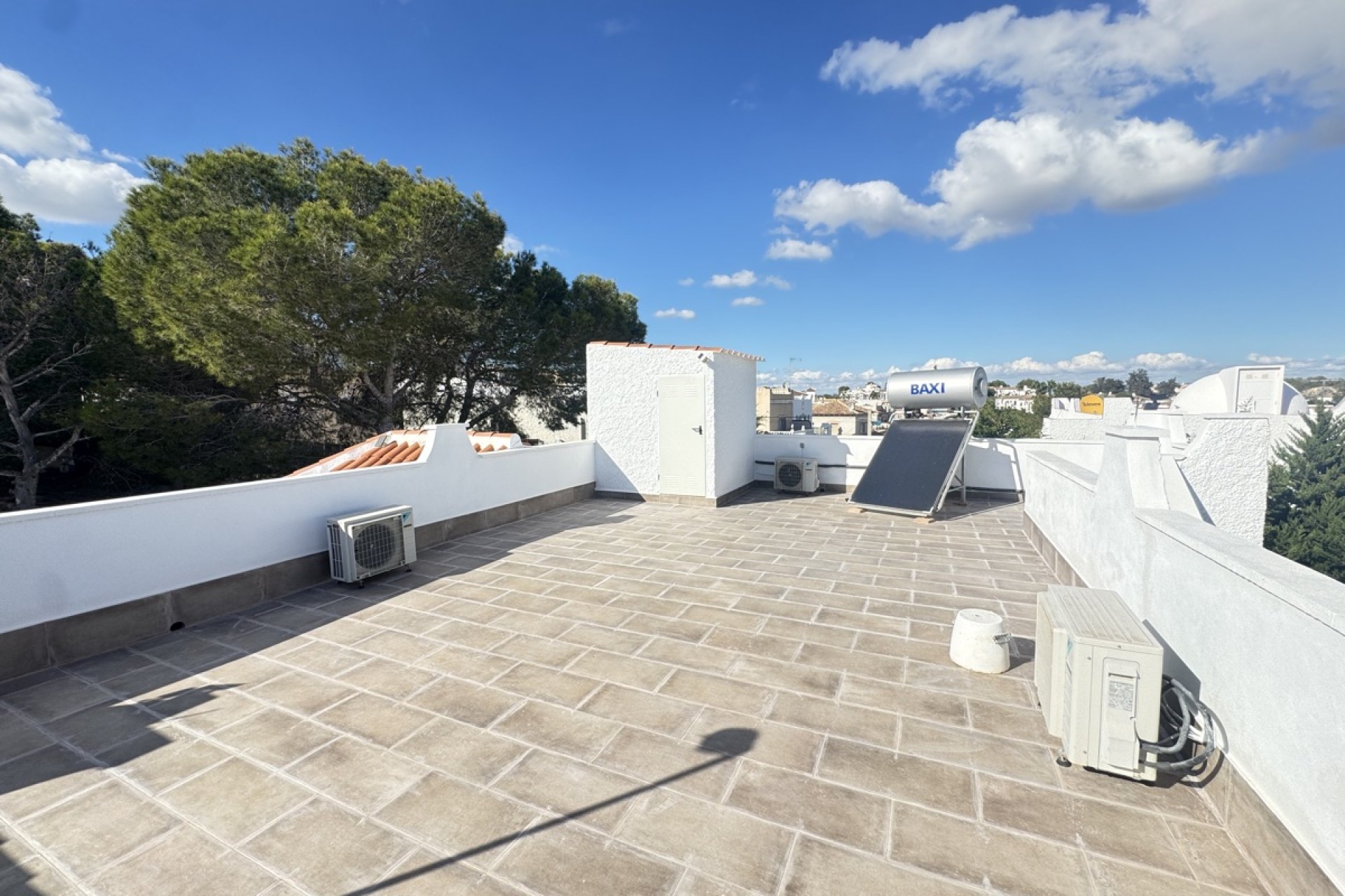 Resale - Villa -
Villamartin - Villamartín