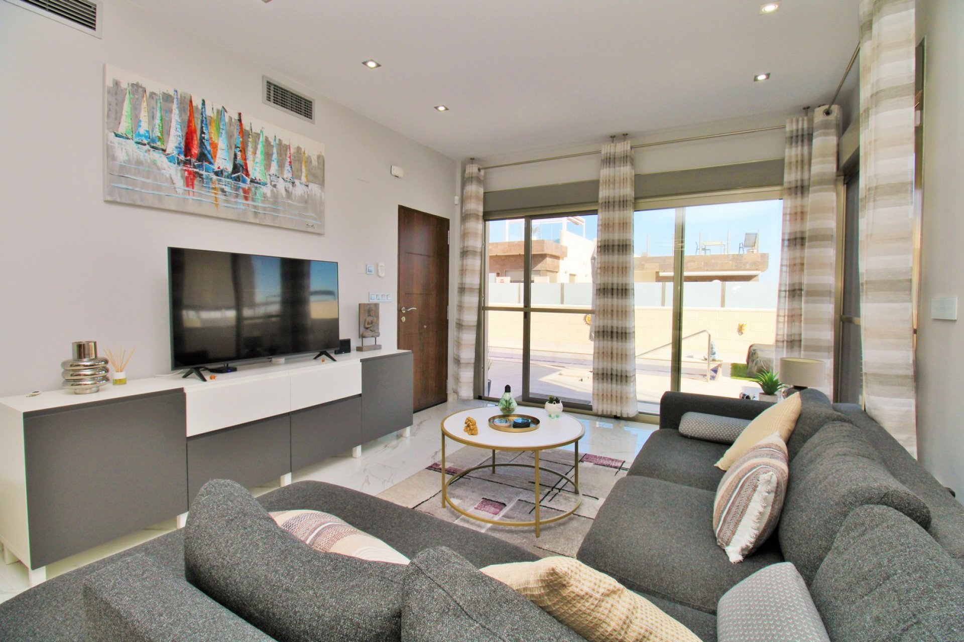 Resale - Villa -
Villamartin - Villamartín