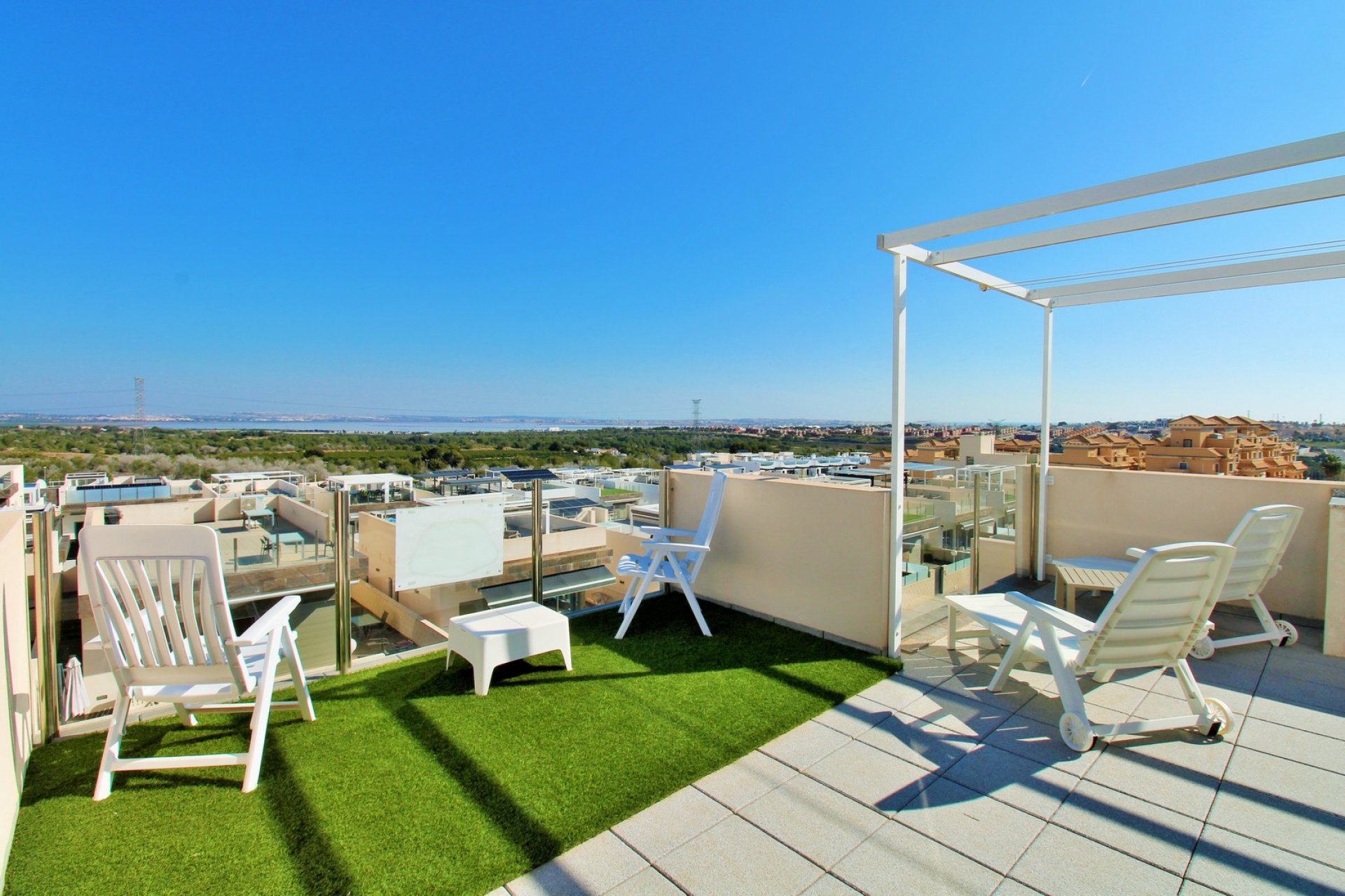 Resale - Villa -
Villamartin - Villamartín