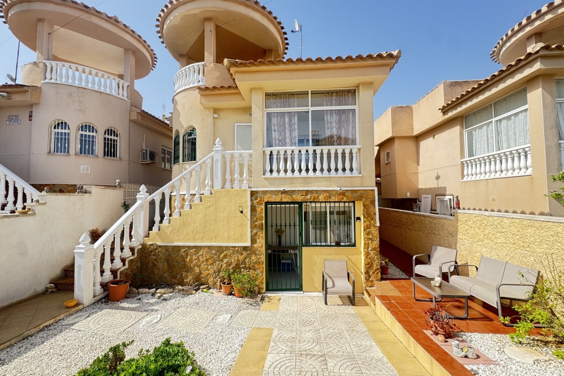 Resale - Villa -
Villamartin - Villamartín