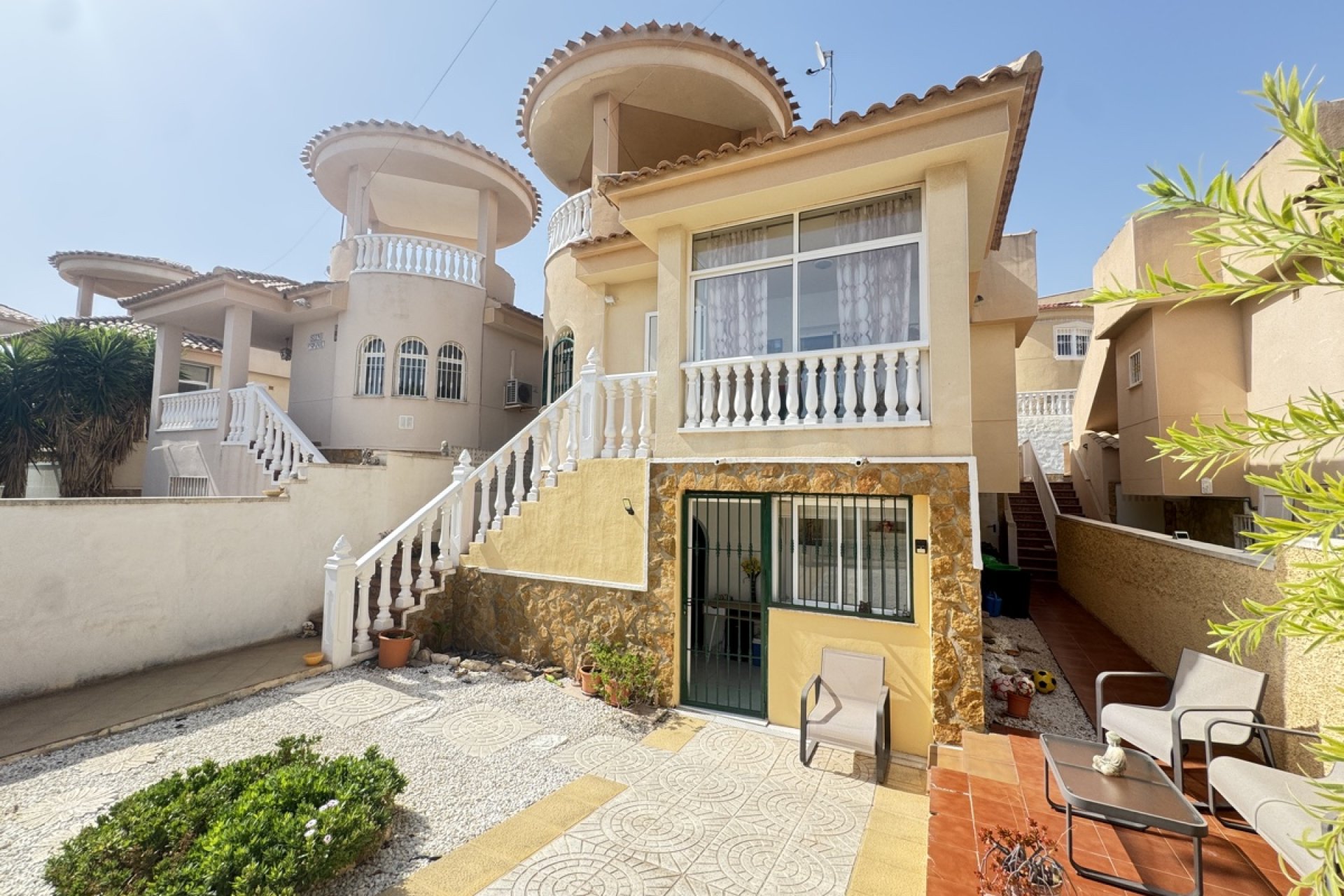 Resale - Villa -
Villamartin - Villamartín