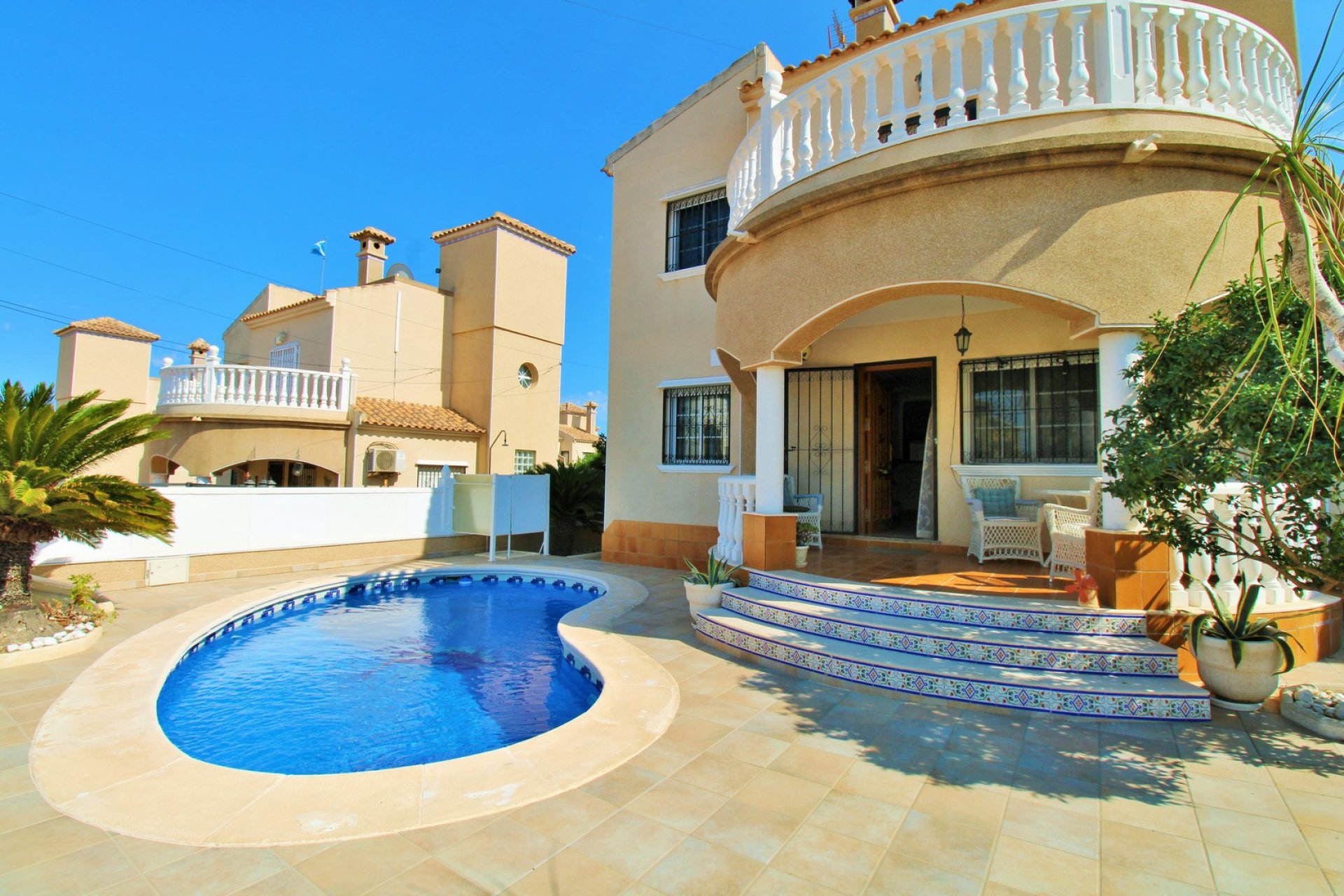 Resale - Villa -
Villamartin - Villamartín