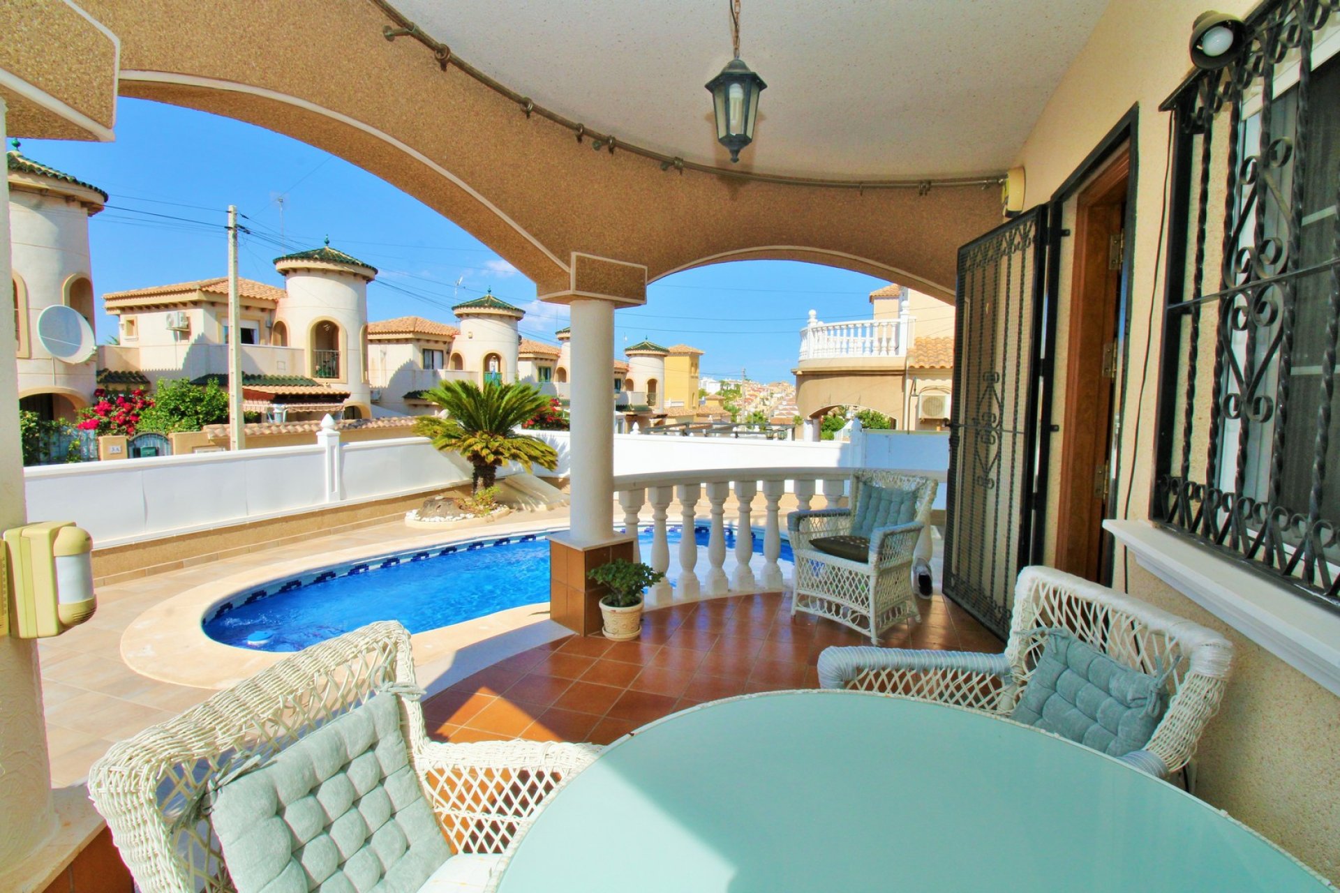 Resale - Villa -
Villamartin - Villamartín
