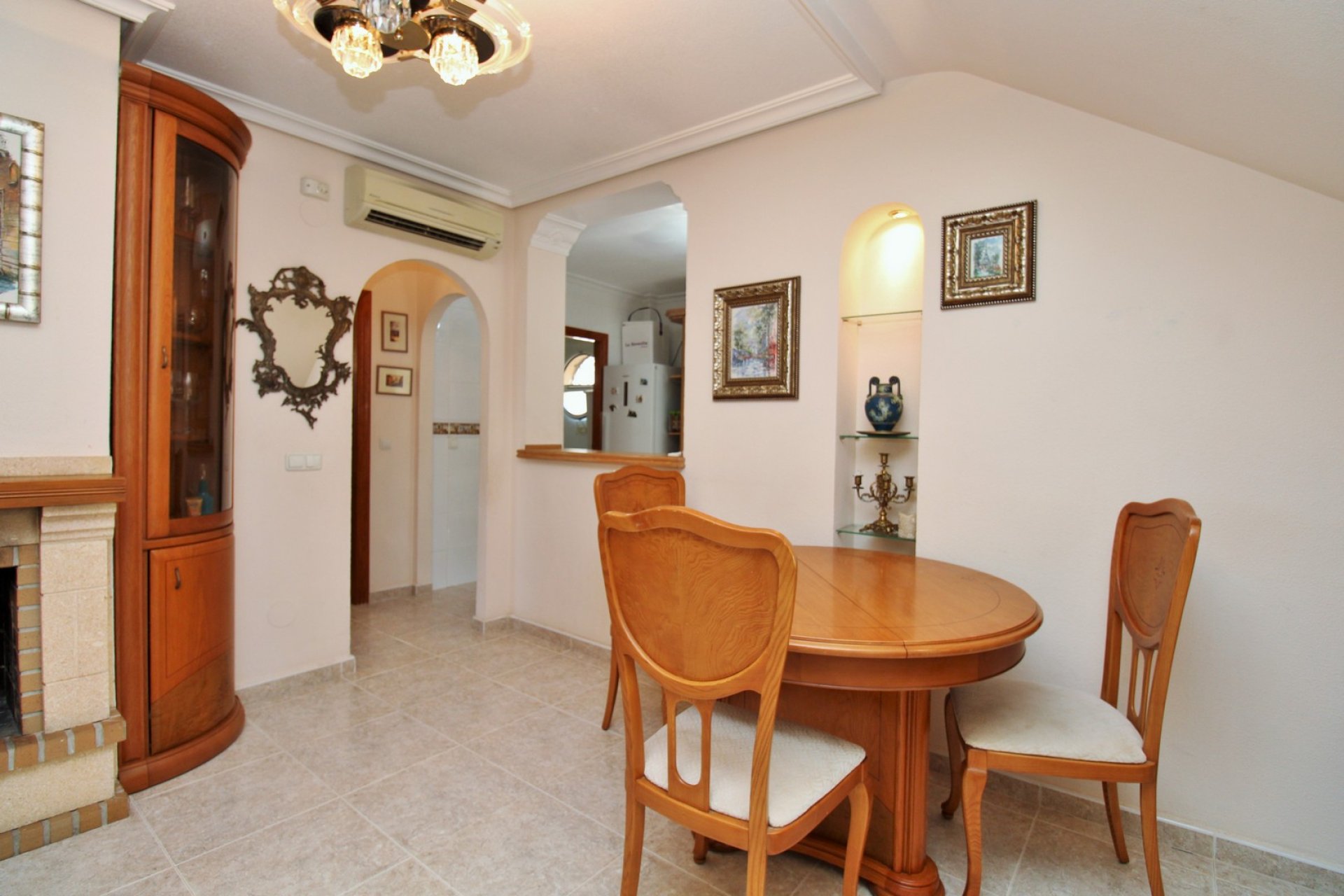 Resale - Villa -
Villamartin - Villamartín