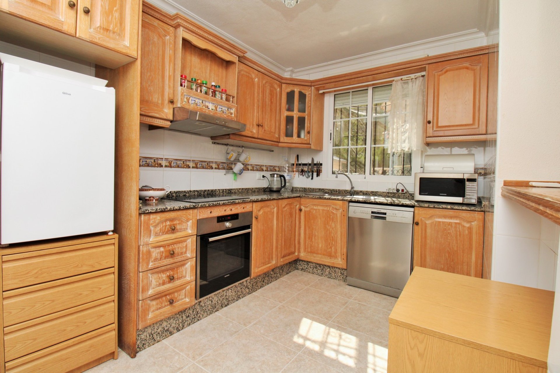 Resale - Villa -
Villamartin - Villamartín