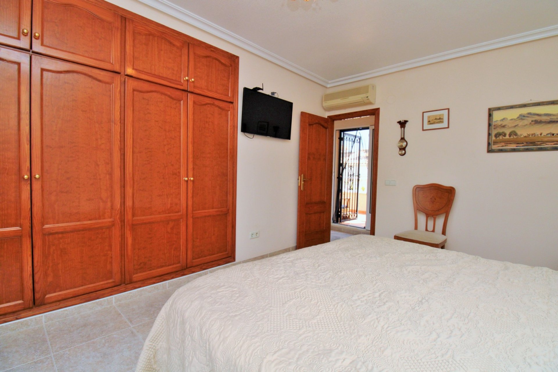 Resale - Villa -
Villamartin - Villamartín