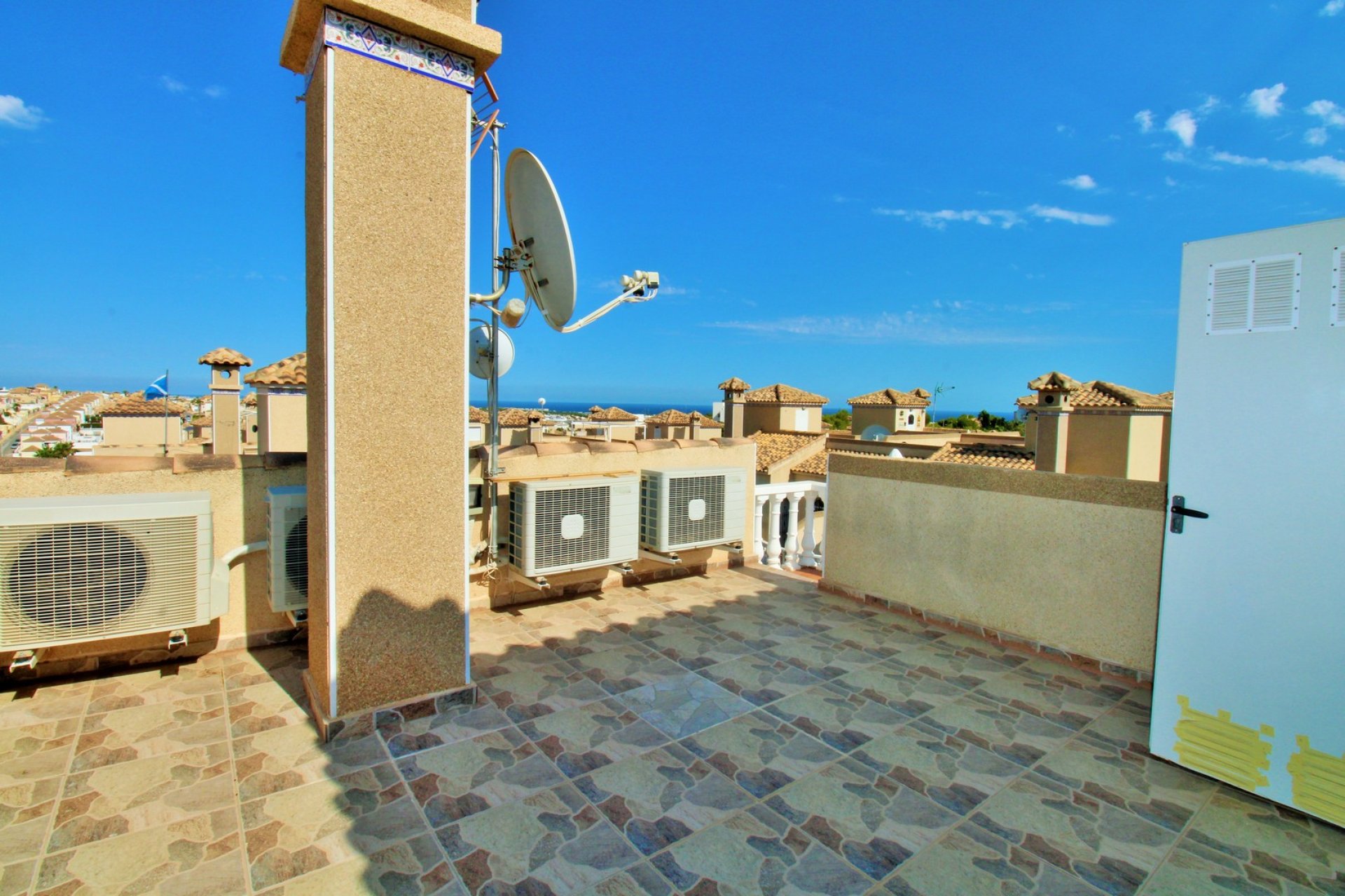 Resale - Villa -
Villamartin - Villamartín