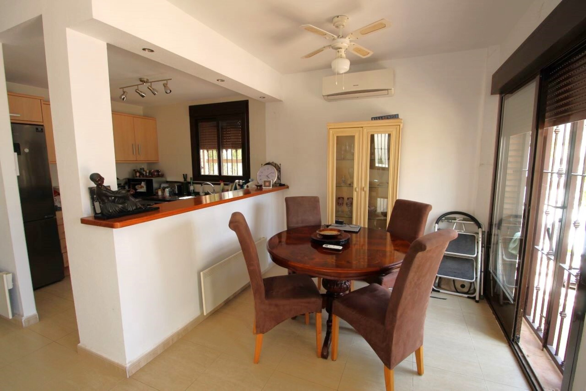 Resale - Villa -
Villamartin - Villamartín