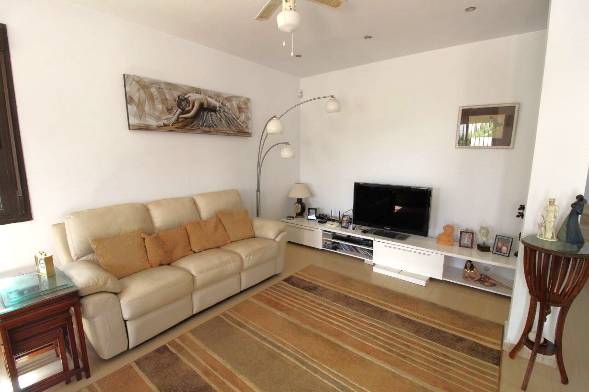 Resale - Villa -
Villamartin - Villamartín