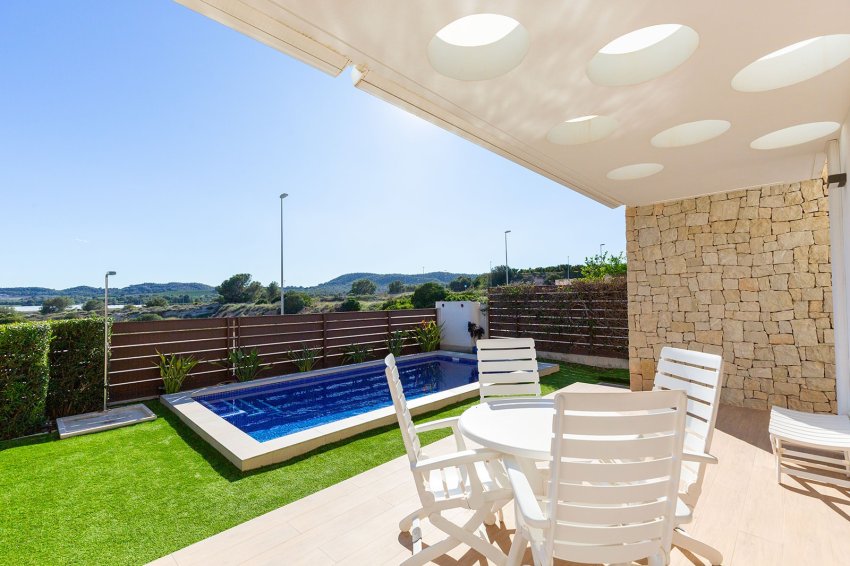 Resale - Villa -
Vistabella Golf