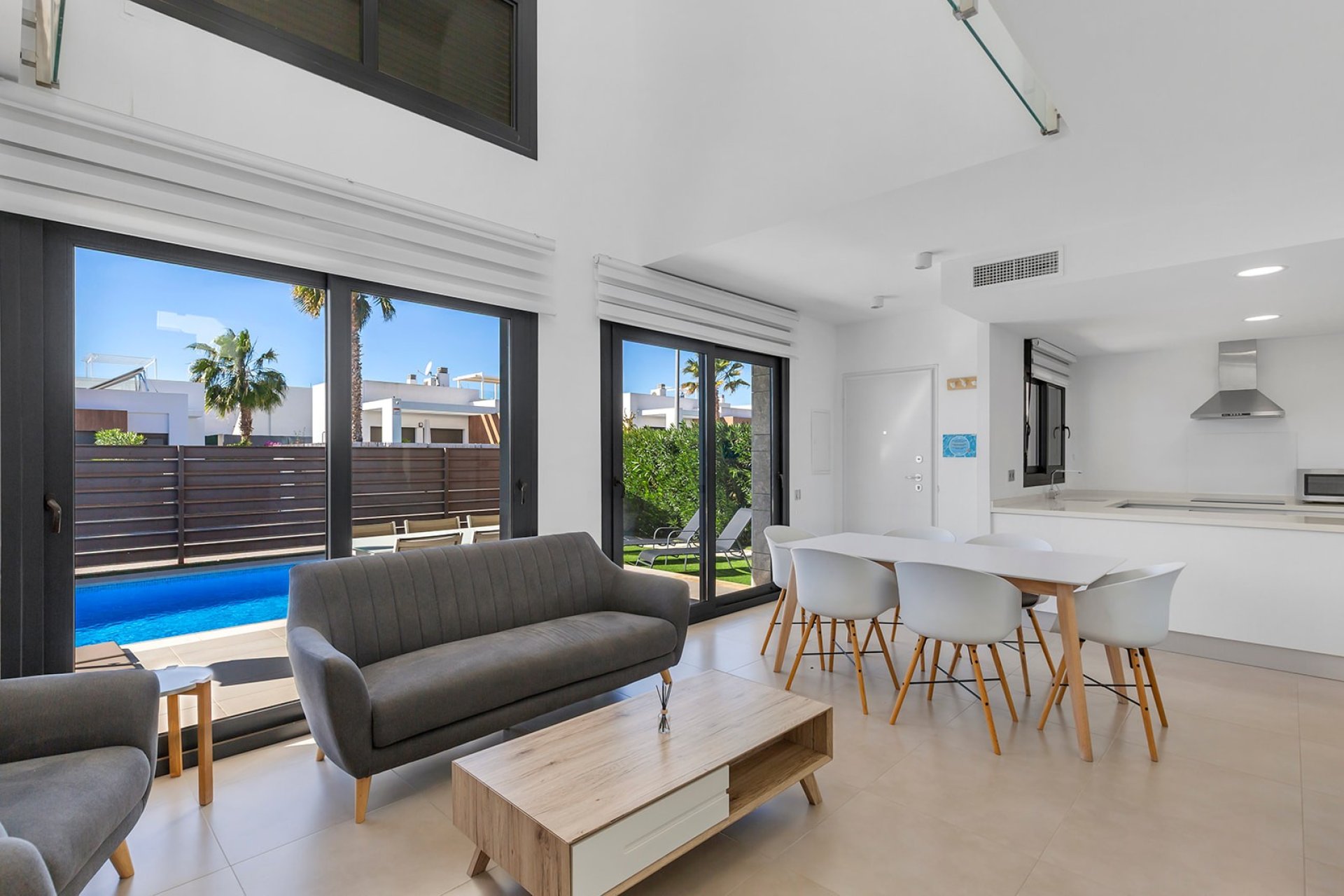 Resale - Villa -
Vistabella Golf