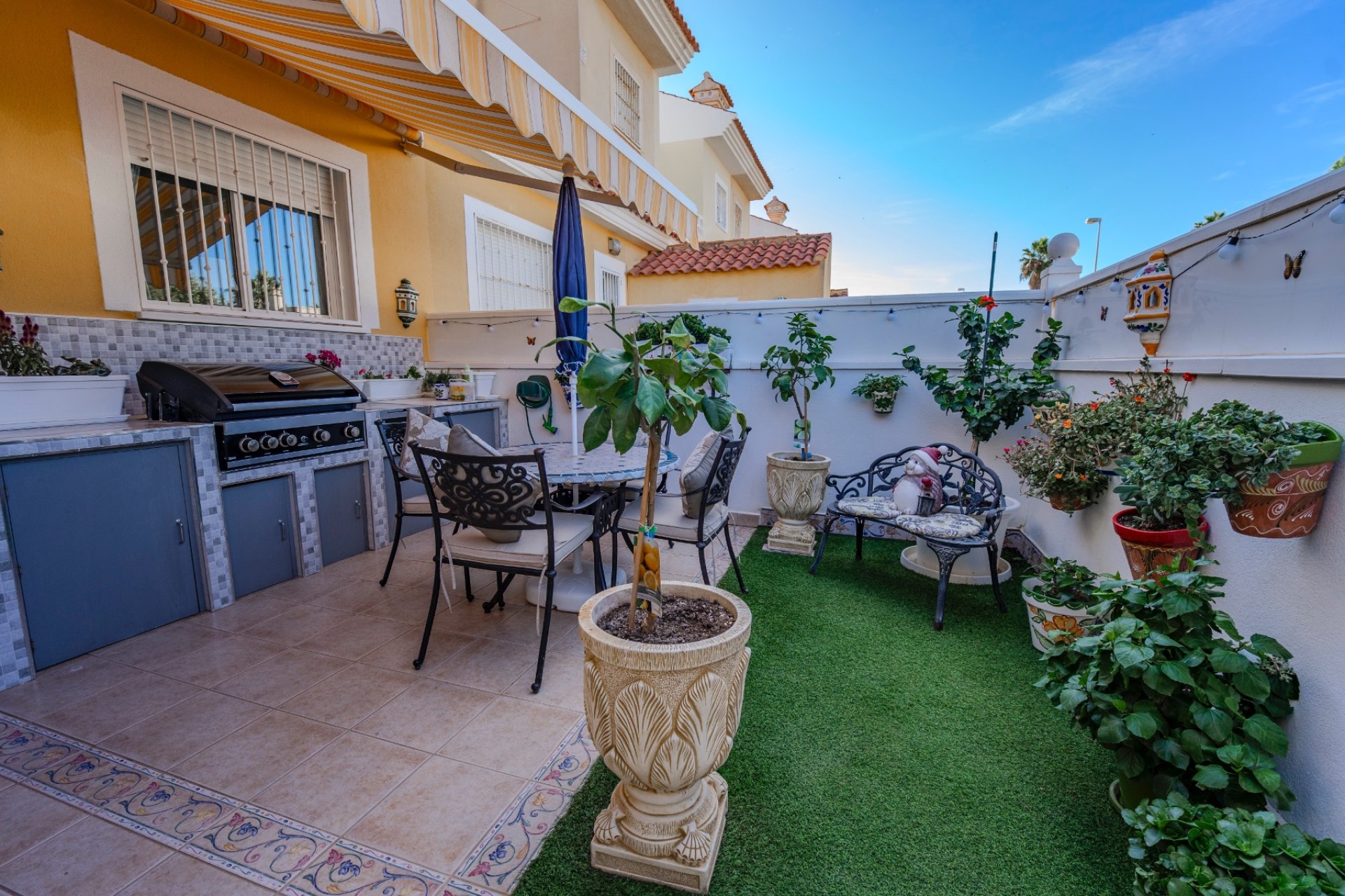 Reventa - Adosado -
Ciudad quesada - Lo Marabú