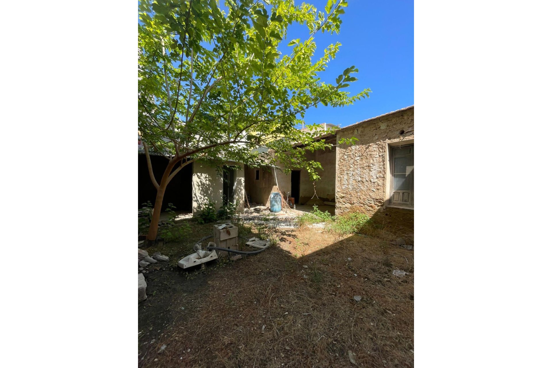 Reventa - Adosado -
Formentera del Segura - Casco urbano