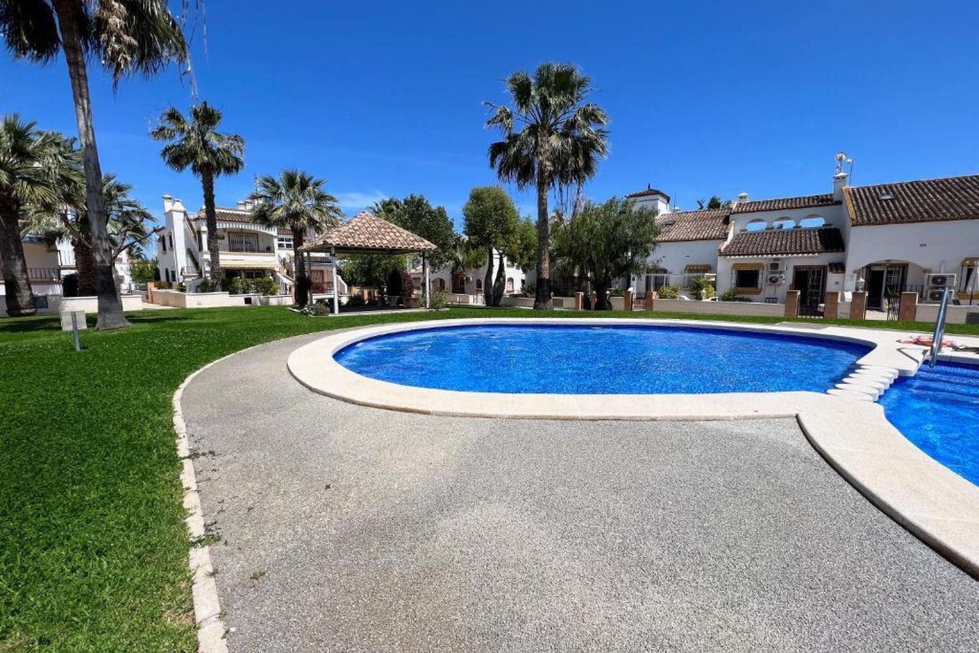 Reventa - Adosado -
Los Dolses - Orihuela Costa