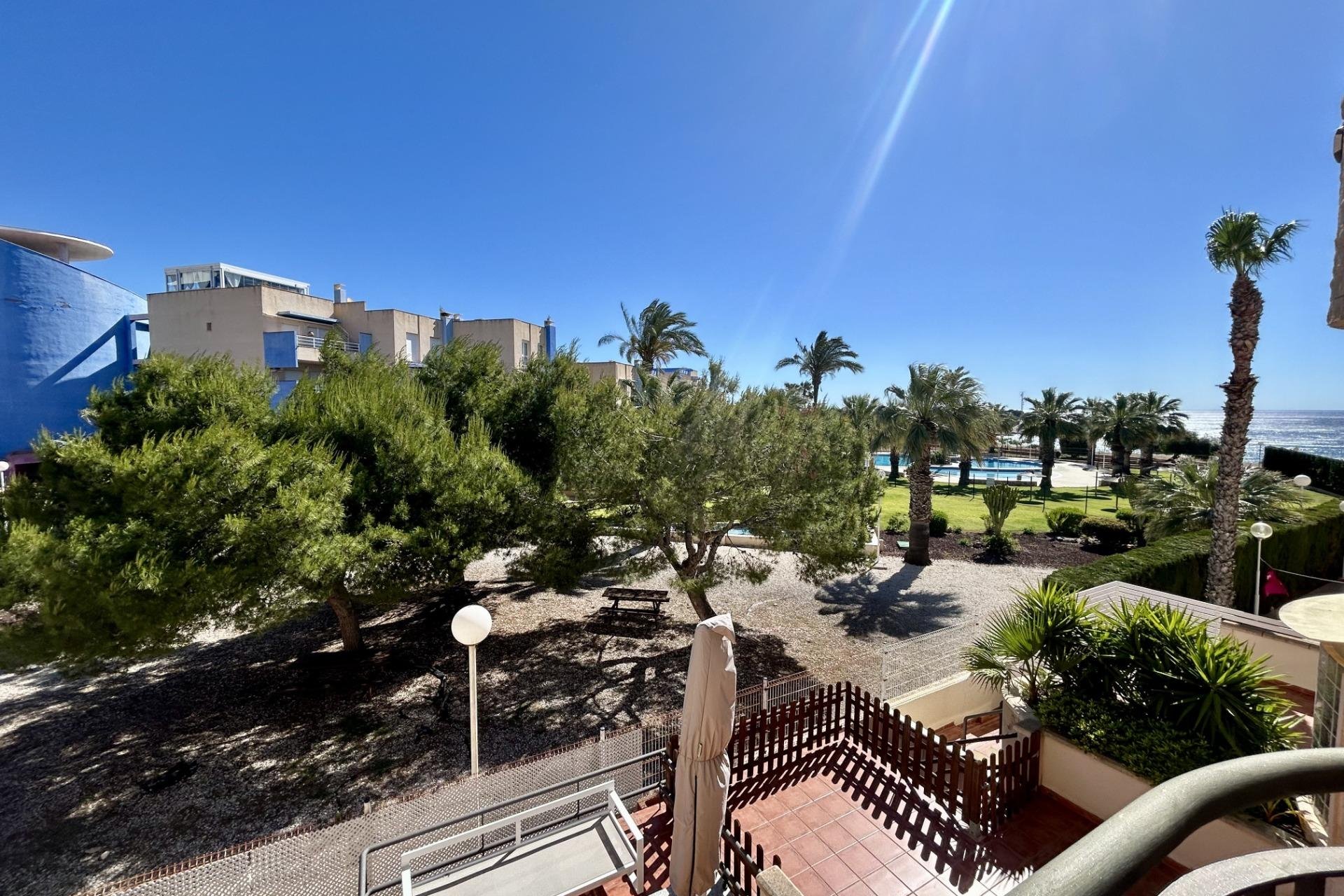 Reventa - Adosado -
Orihuela Costa - Aguamarina