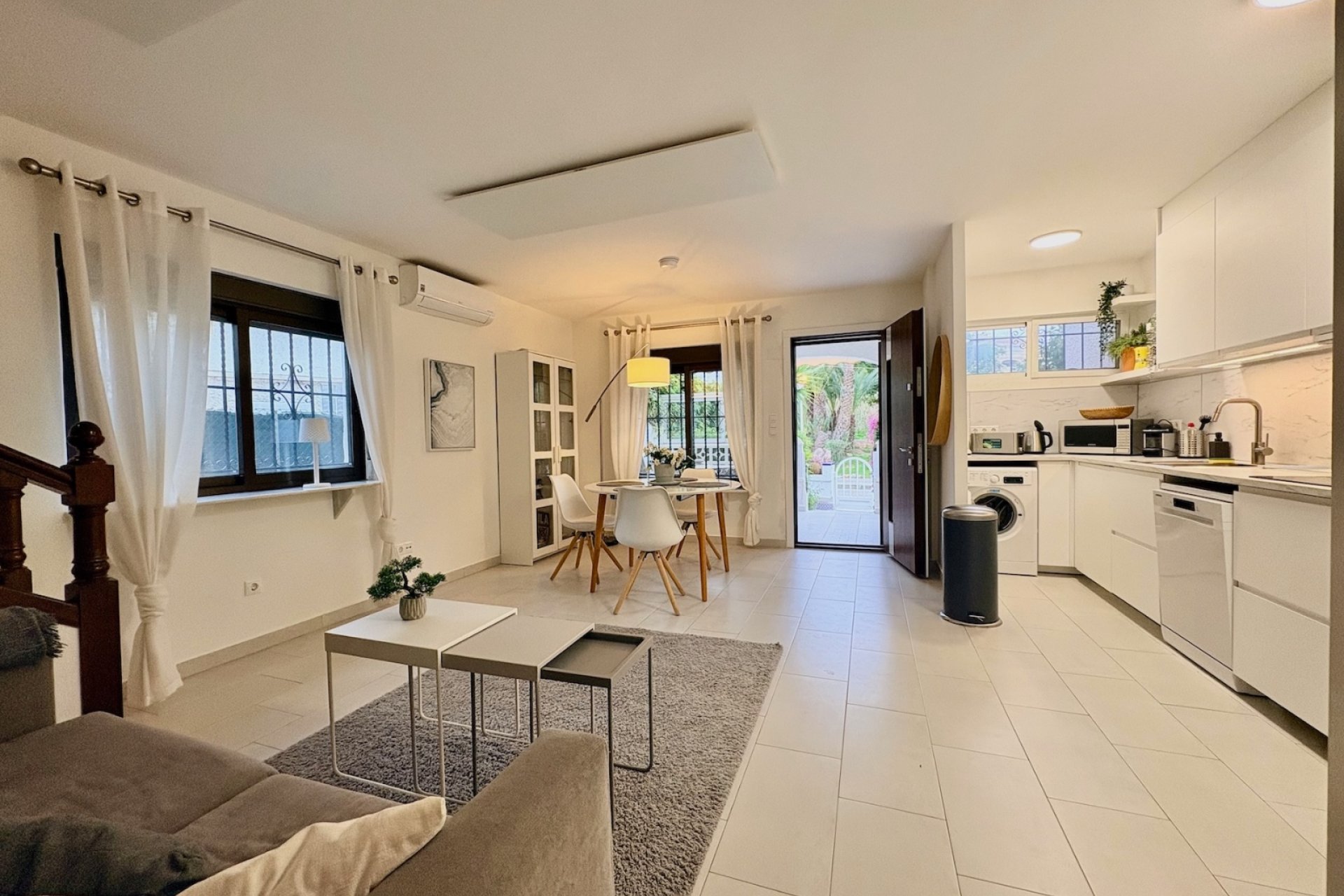 Reventa - Adosado -
Orihuela Costa - Cabo Roig