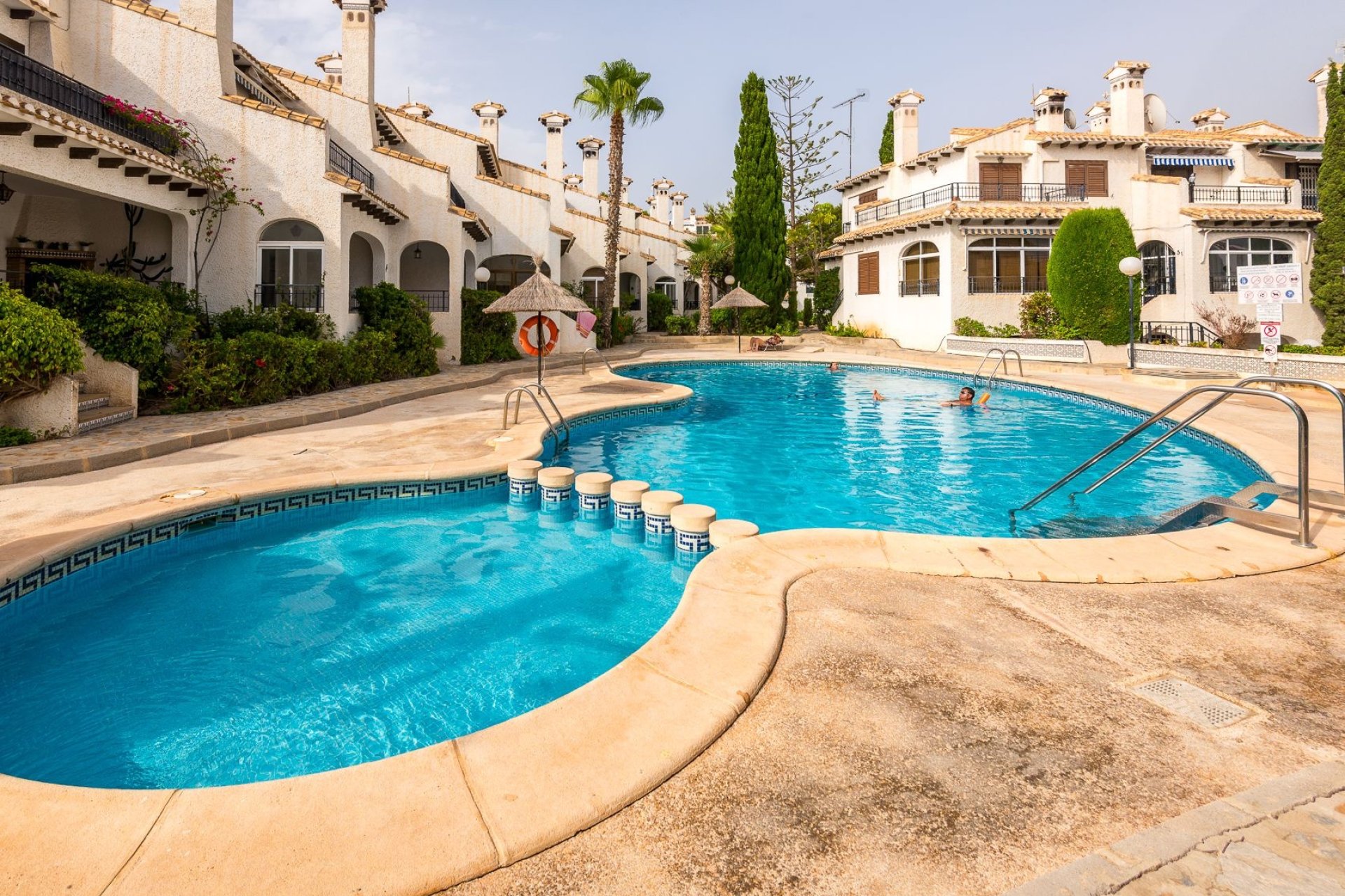 Reventa - Adosado -
Orihuela Costa - Cabo Roig