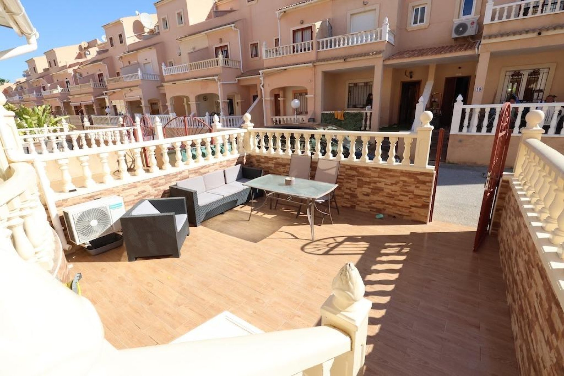 Reventa - Adosado -
Orihuela Costa - La Zenia