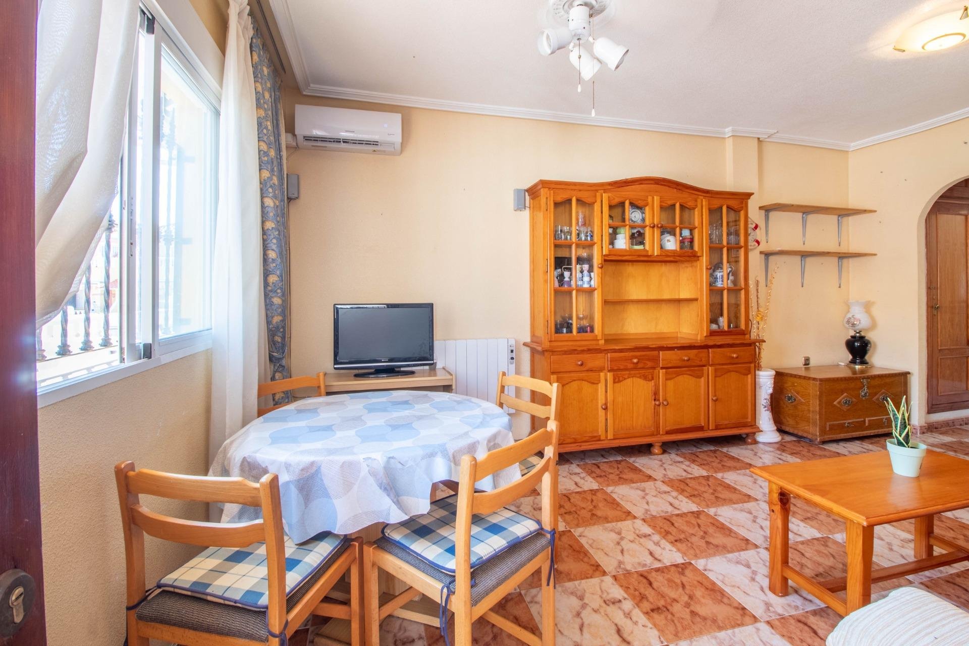Reventa - Adosado -
Orihuela Costa - La Zenia