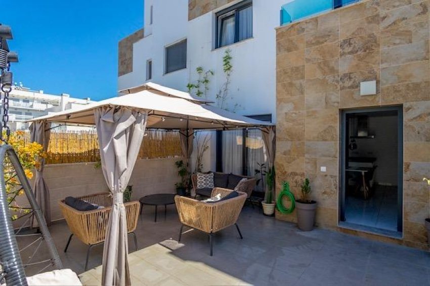 Reventa - Adosado -
Orihuela Costa - Las Filipinas