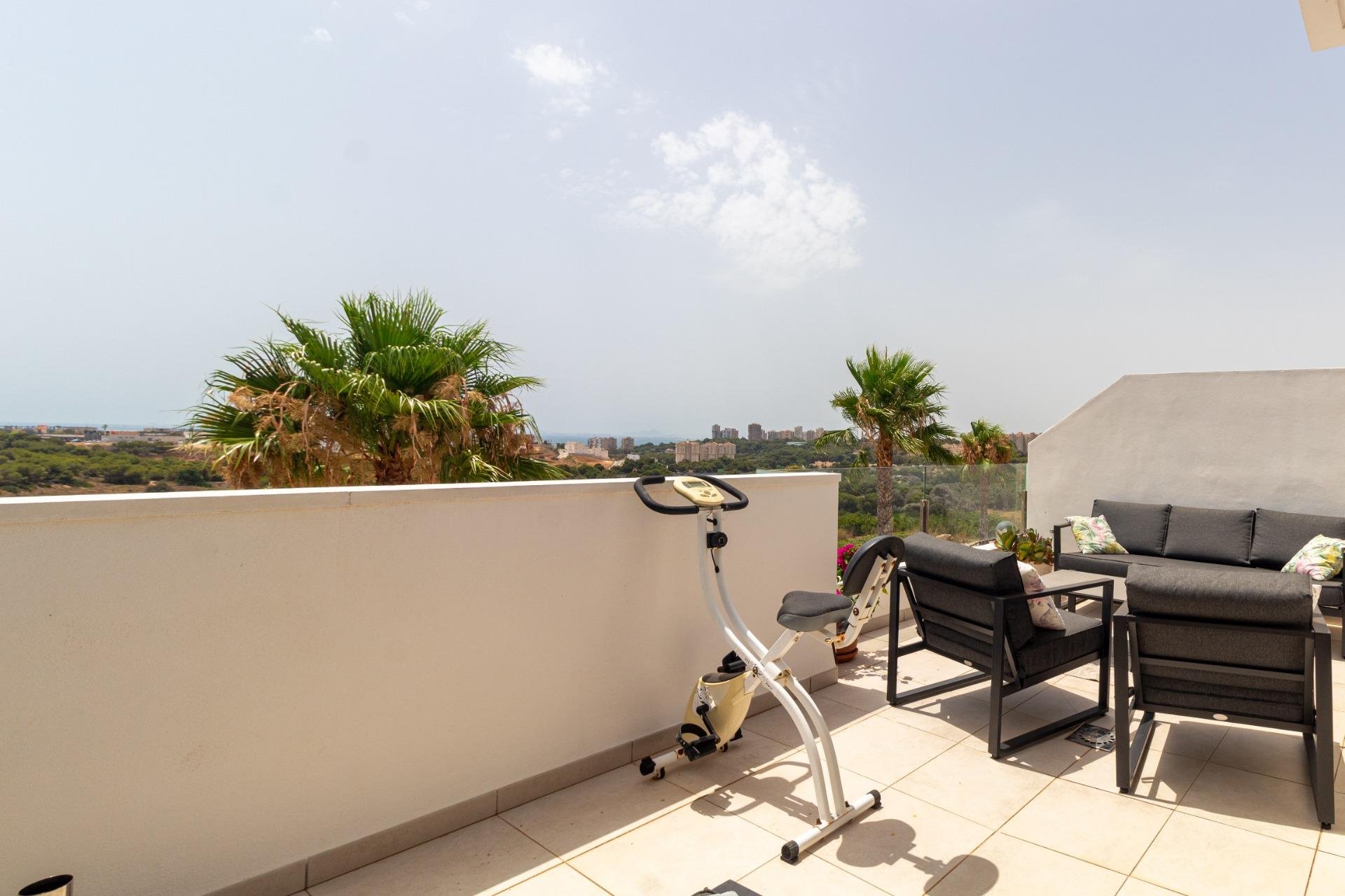 Reventa - Adosado -
Orihuela Costa - Lomas de Cabo Roig