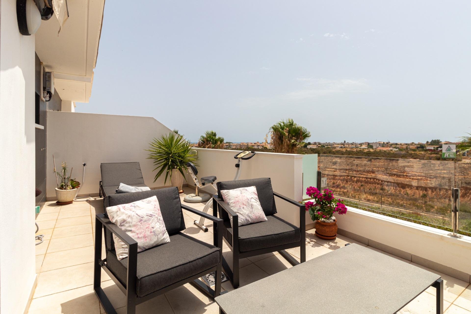Reventa - Adosado -
Orihuela Costa - Lomas de Cabo Roig