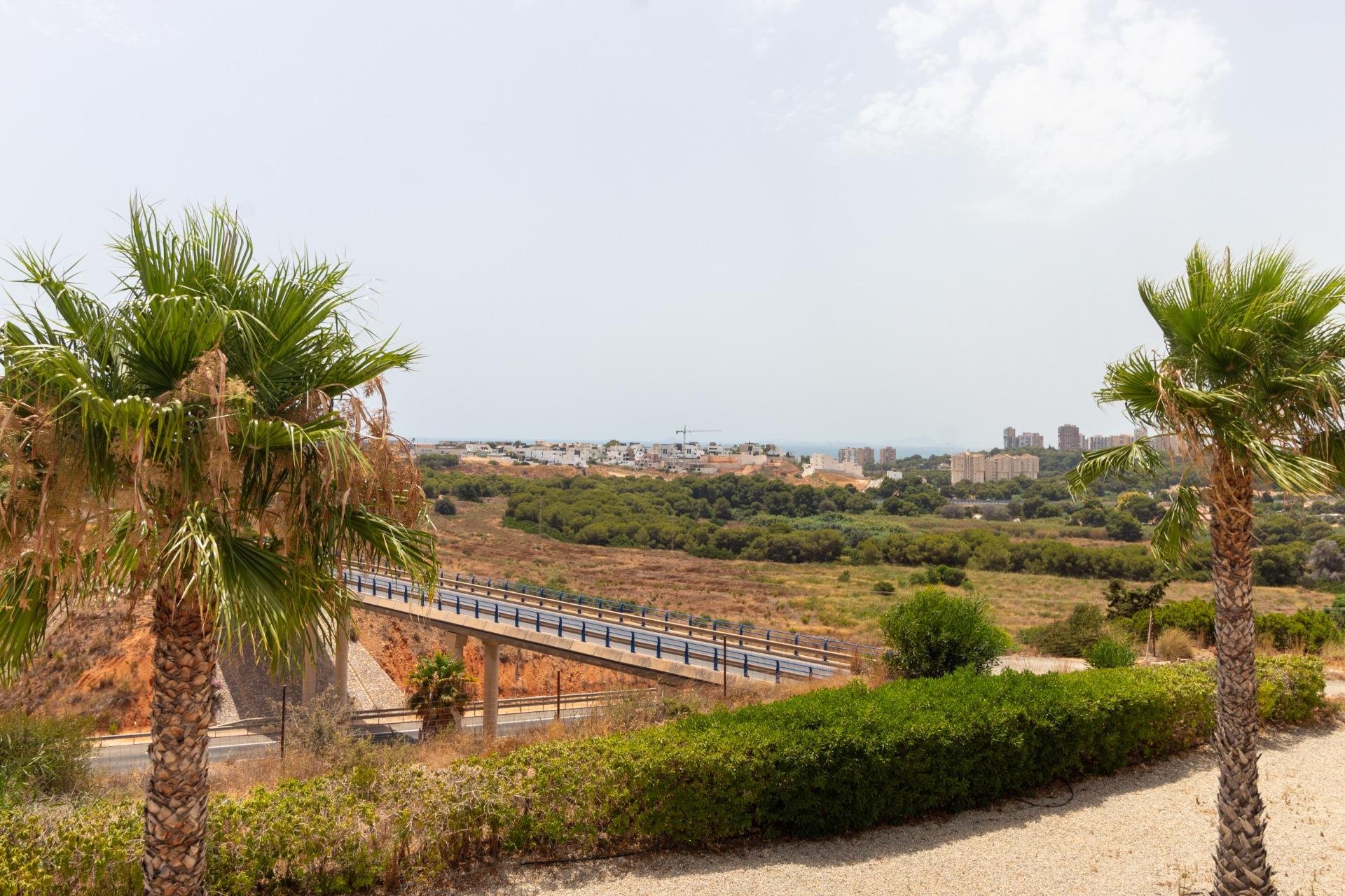 Reventa - Adosado -
Orihuela Costa - Lomas de Cabo Roig
