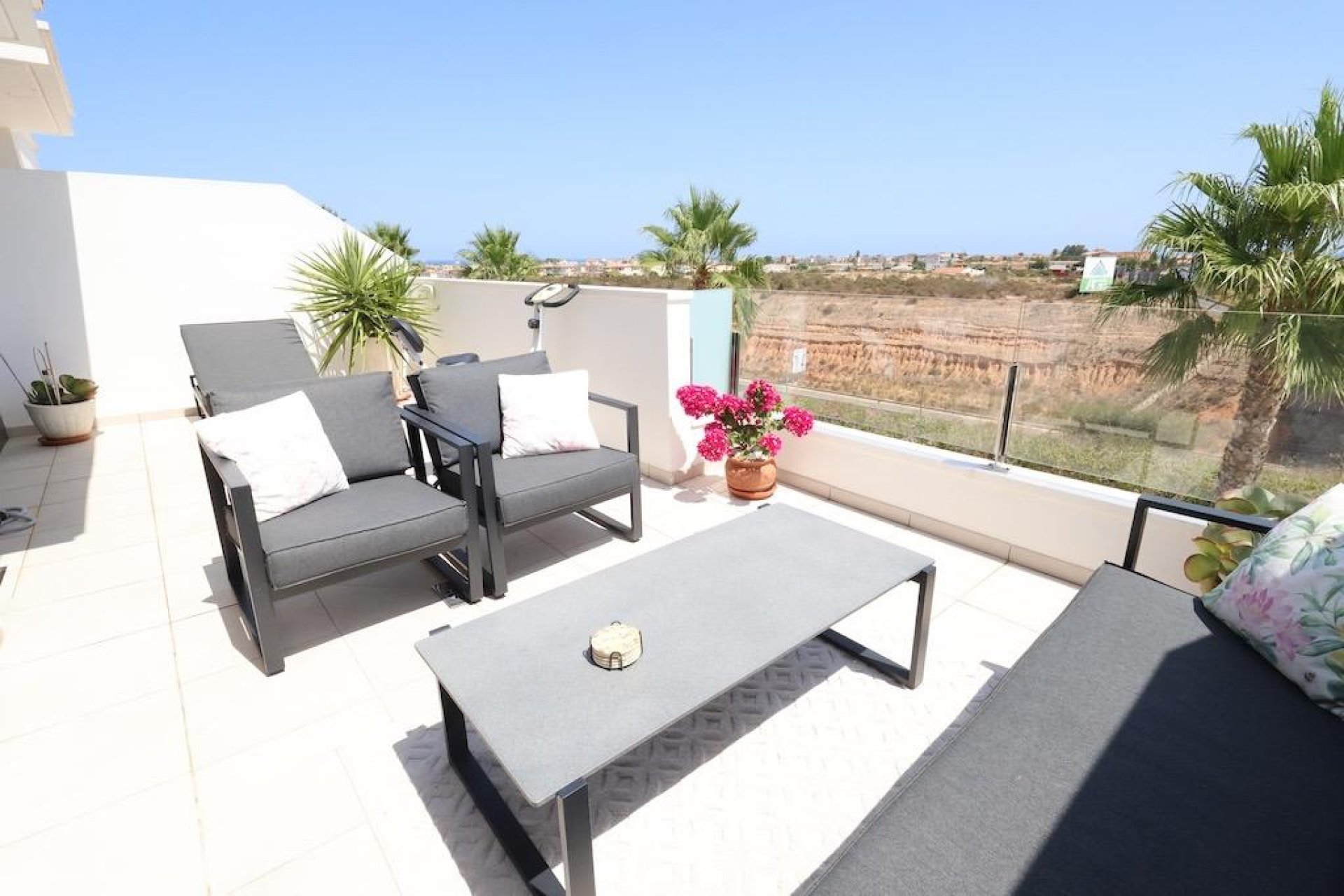 Reventa - Adosado -
Orihuela Costa - Lomas de Cabo Roig