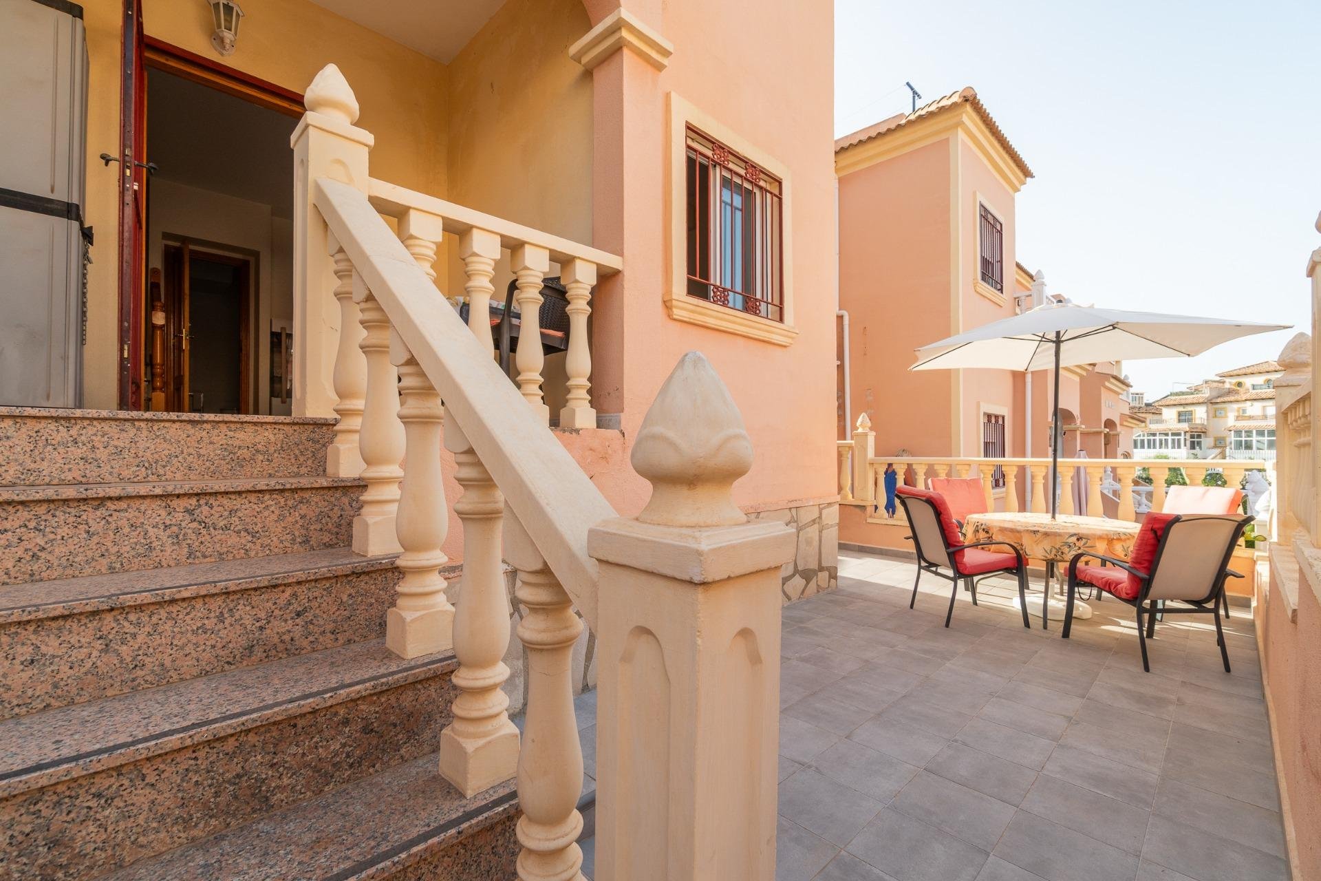 Reventa - Adosado -
Orihuela Costa - Playa Flamenca