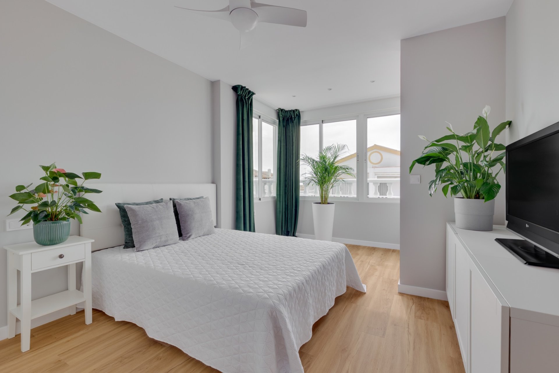 Reventa - Adosado -
Orihuela Costa