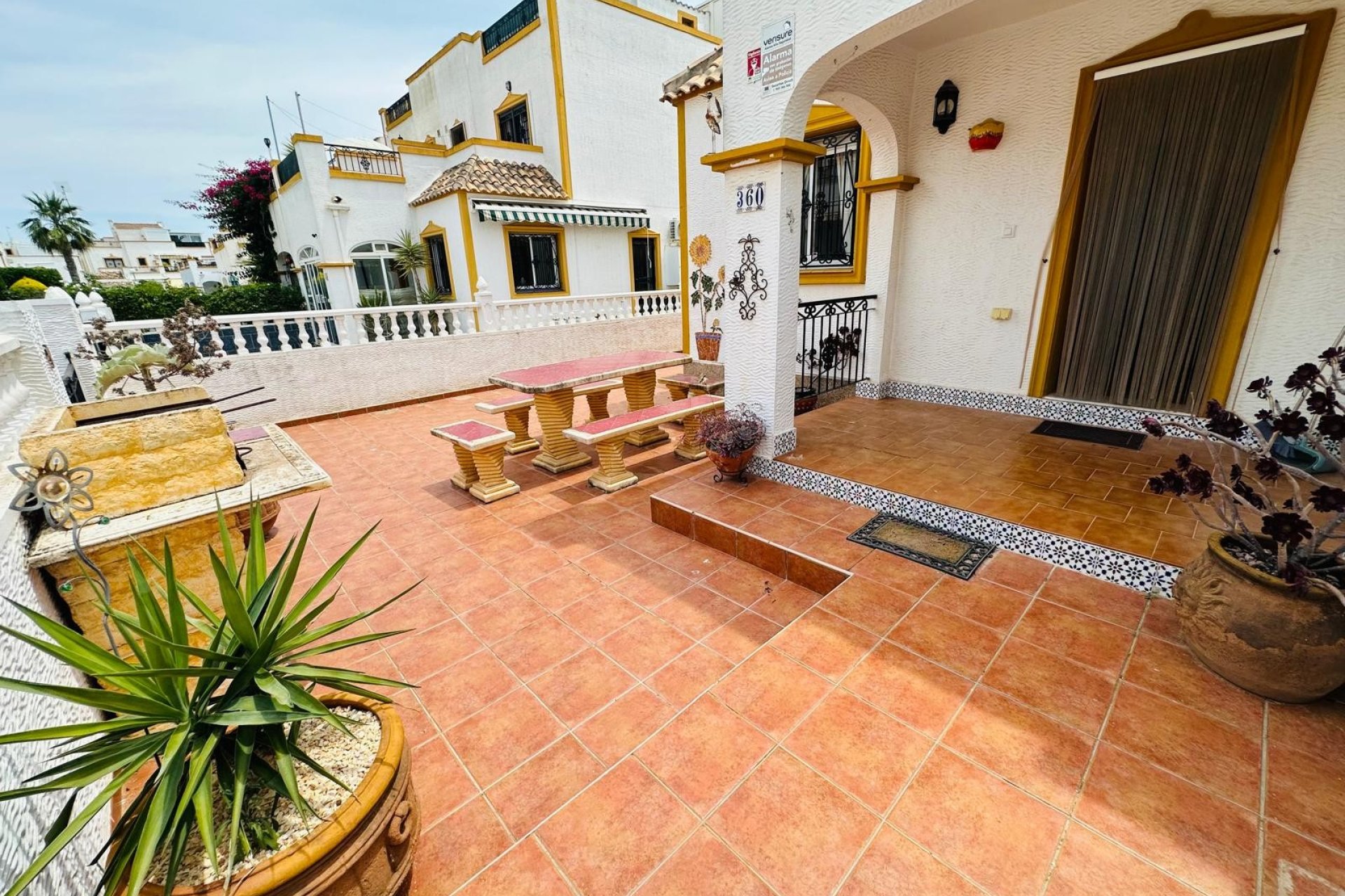 Reventa - Adosado -
Orihuela - Entre Naranjos Vistabella
