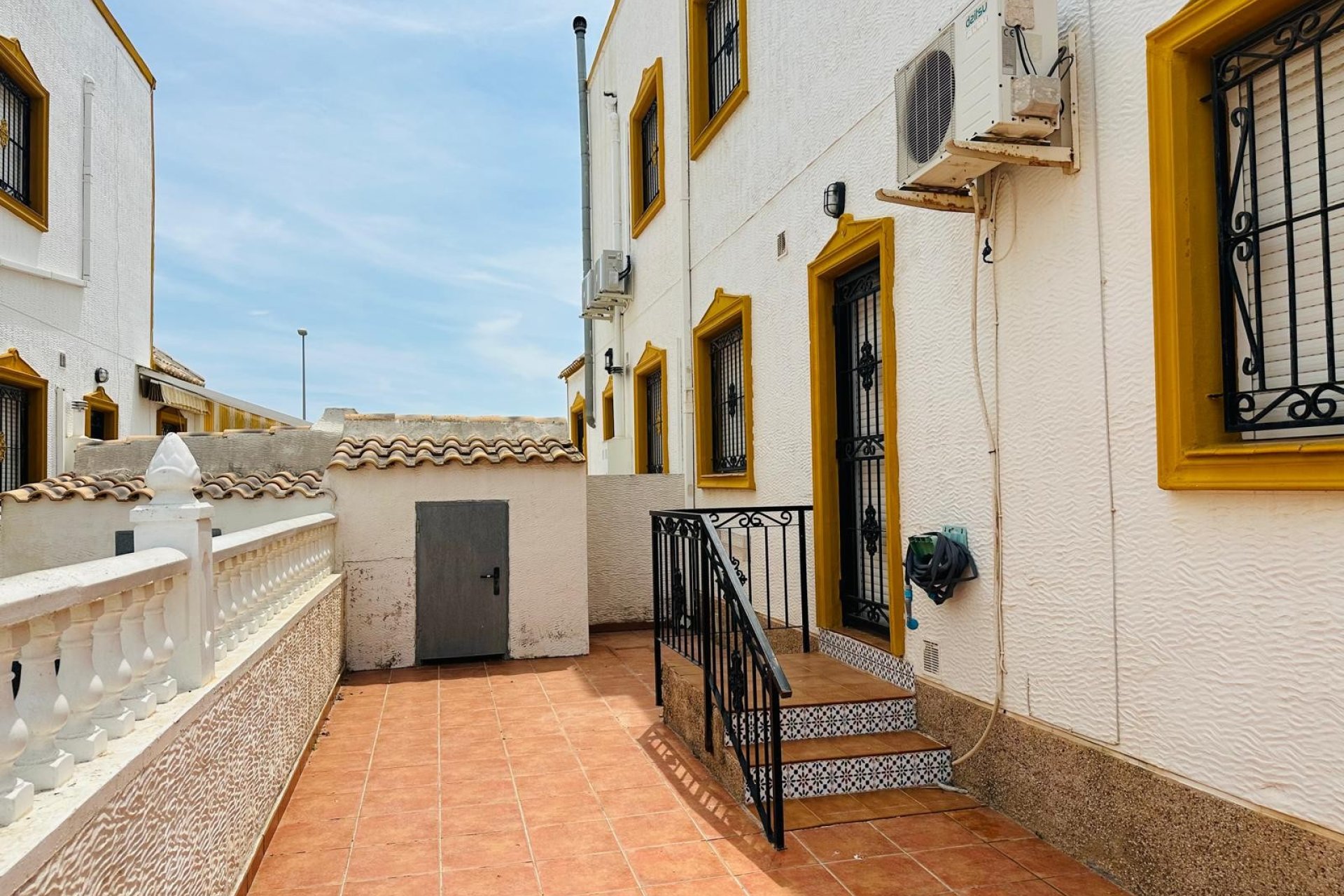 Reventa - Adosado -
Orihuela - Entre Naranjos Vistabella