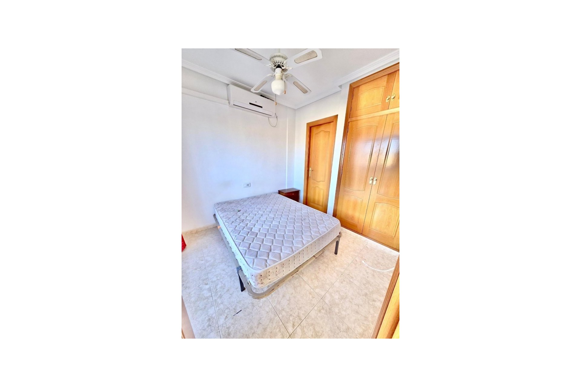 Reventa - Adosado -
Playa Flamenca